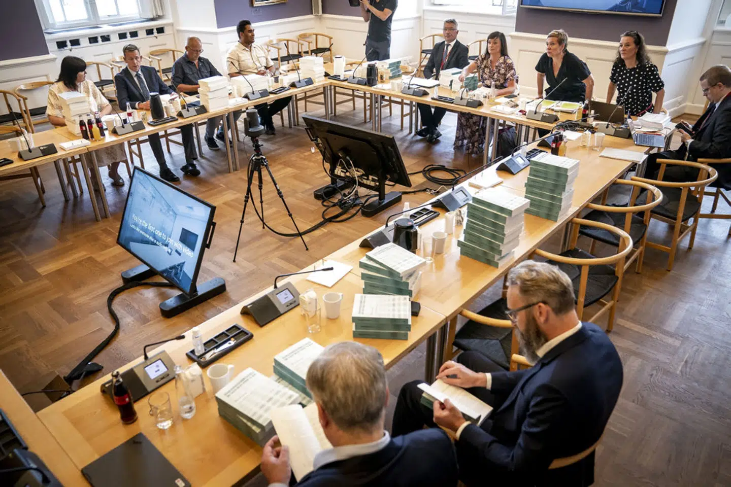 I respekt for skyderiet i Fields søndag kommer Folketingets Granskningsudvalg ikke til at drøfte den videre proces efter Minkkommissionens beretning mandag. Mødet om beretningen er udskudt til tirsdag, fremgår det af Folketingets hjemmeside. (Arkivfoto) - Foto: Mads Claus Rasmussen/Ritzau Scanpix