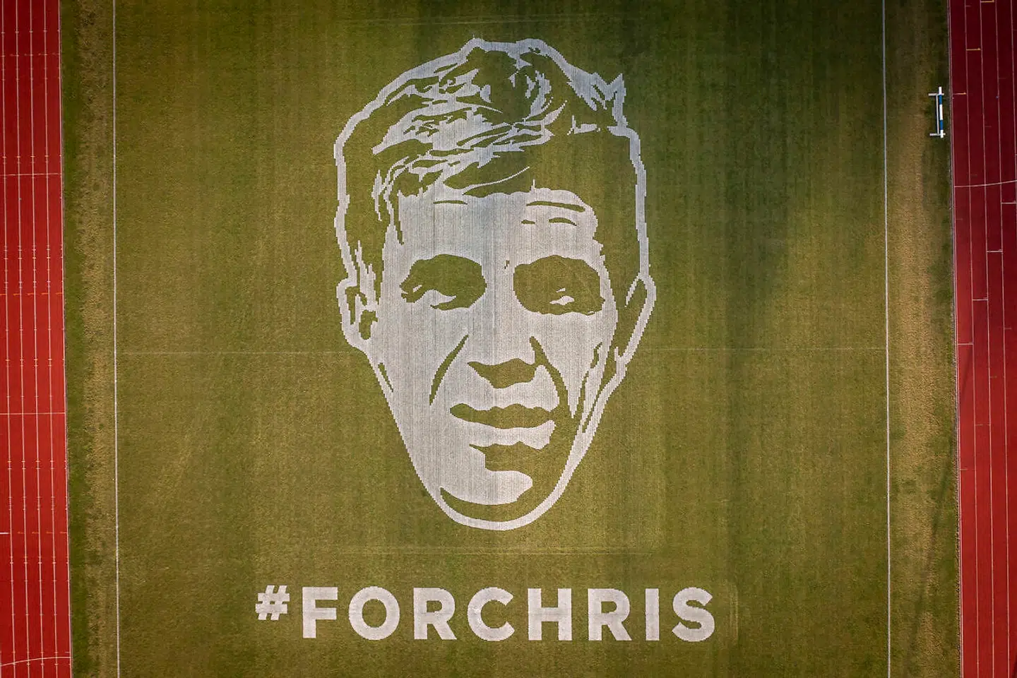 Det gigantiske portræt af Chris Anker Sørensen i Holbæk gjorde indtryk på mange – men ikke alle opfangede, hvem det var.