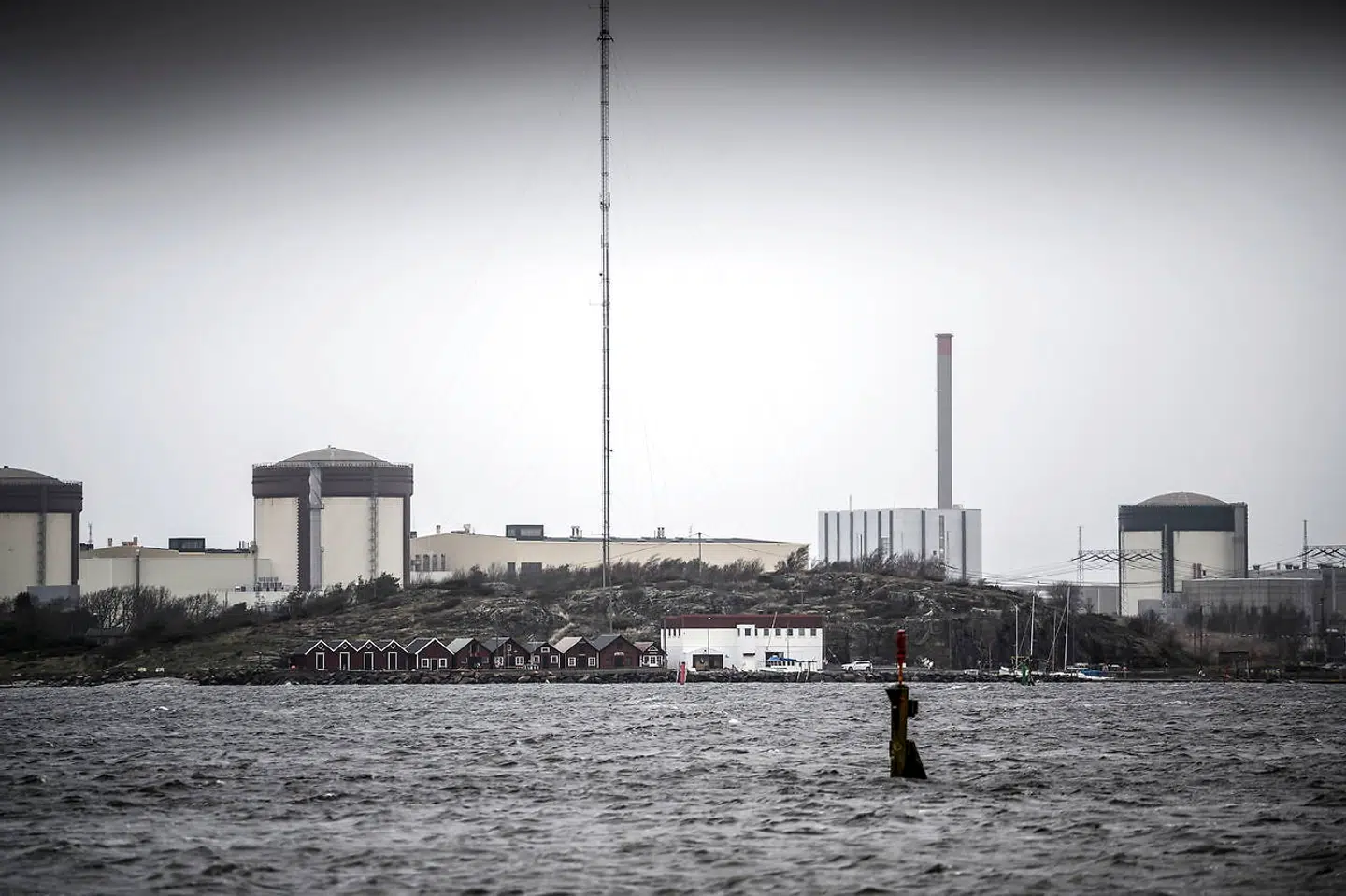 Arkivfoto: Det svenske energiselskab Vattenfall overvejer at bygge to mindre kernekraftværker ved Ringhals i det sydvestlige Sverige.