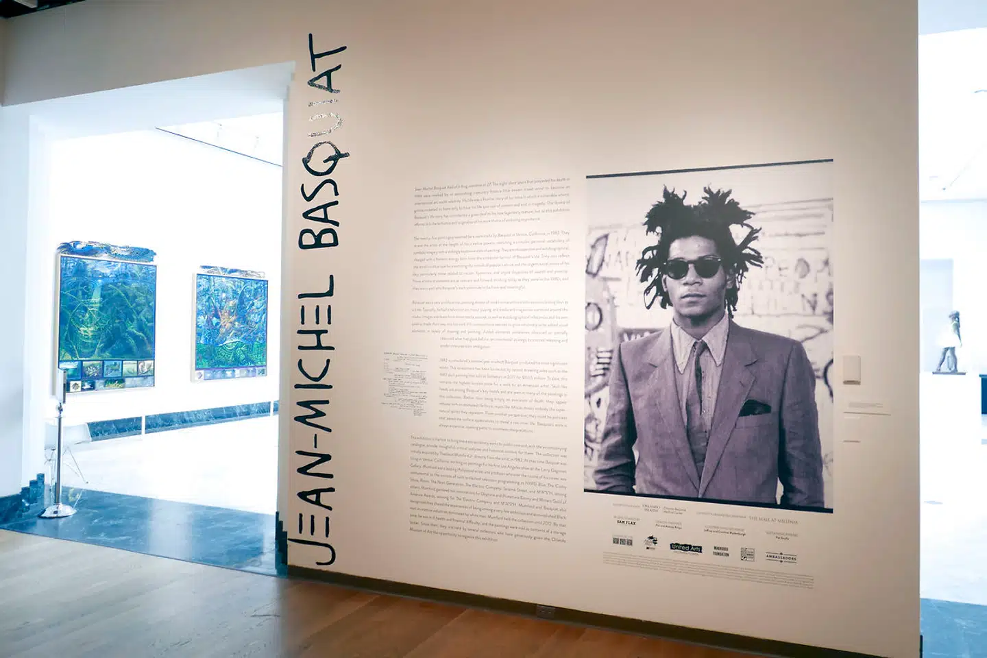 Udstillingen om den amerikanske kunstner Jean-Michel Basquiats liv og værk på Orlando Museum of Art blev lukket, da FBI fredag beslaglagde udstillingens 25 kunstværker.