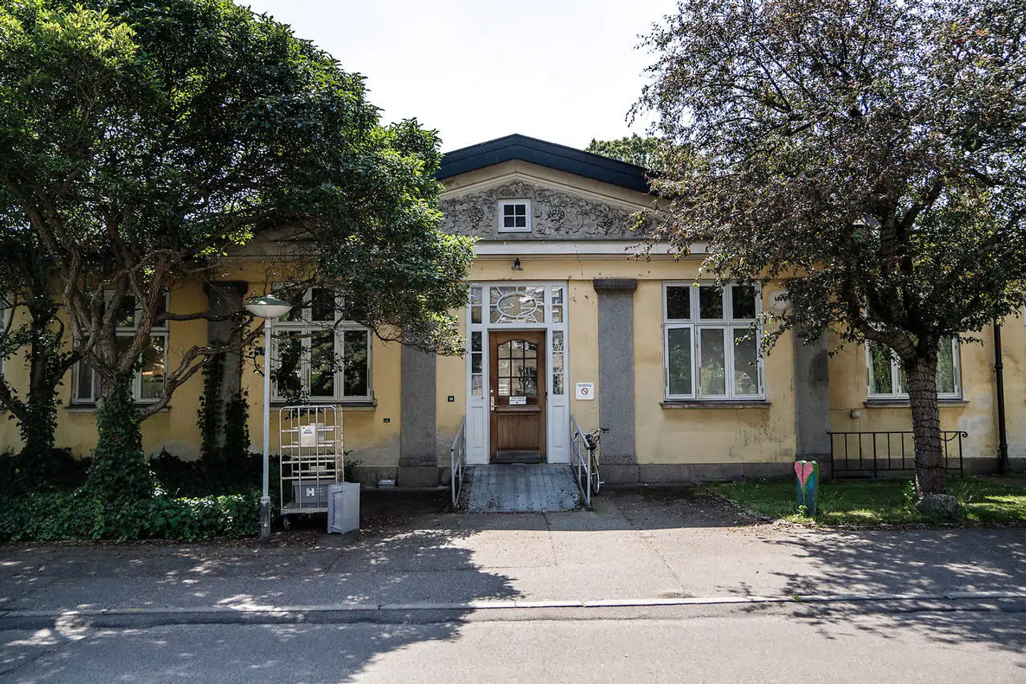 Frederiksberg Kommune købte i 2021 Frederiksberg Hospital af Region Hovedstaden. Det lukker efter planen ned i 2025.