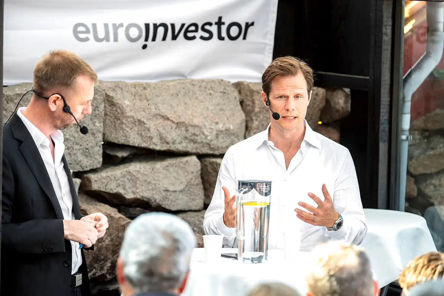 Berlingske Business' souschef, Simon Bendtsen, interviewede Danske Bank-topchef Carsten Egeriis på Berlingskes scene på Folkemødet. Her ville chefen for landets største bank ikke garantere, at de negative renter er fortid inden årets udgang.