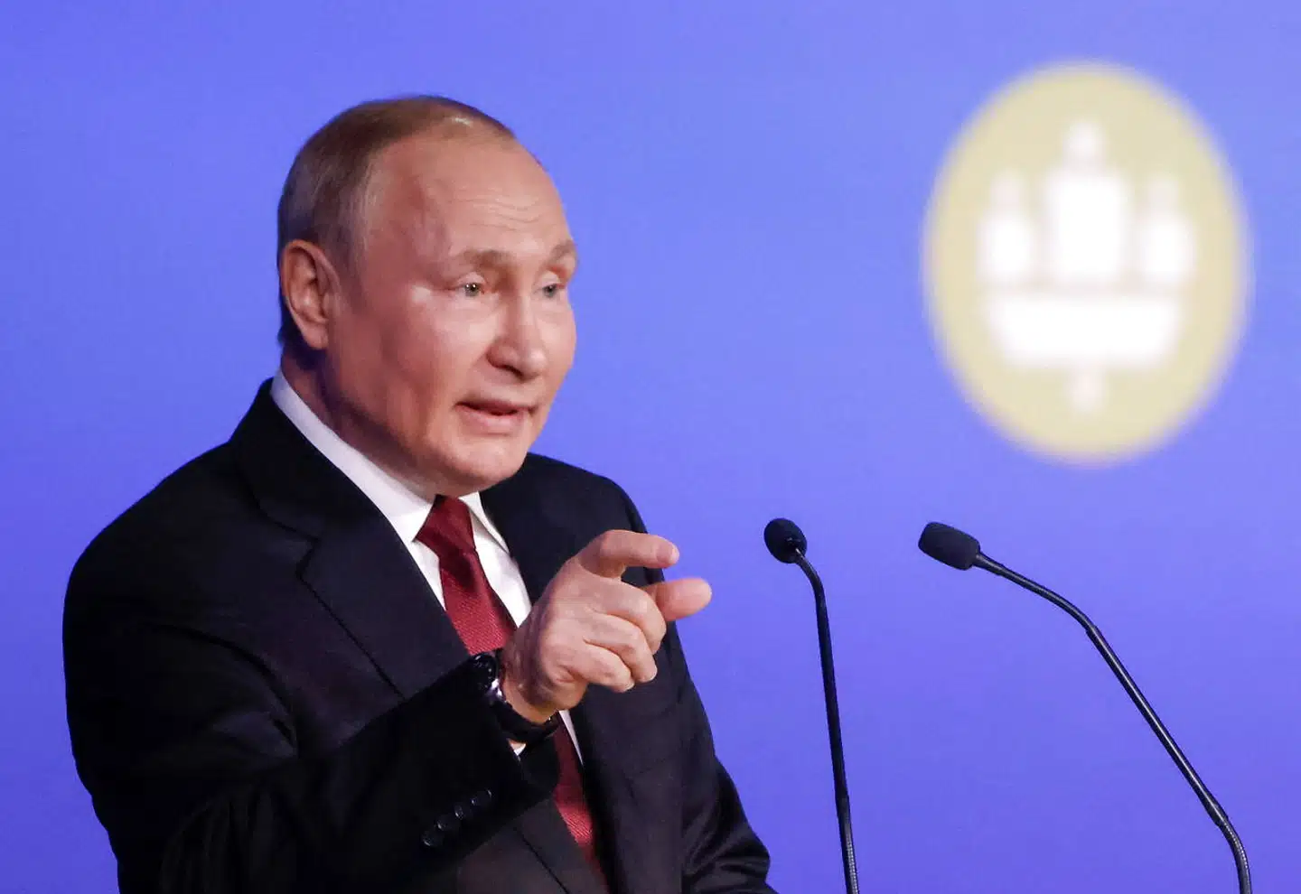 Arkivfoto: På en stor årlig virksomhedskonference i Skt. Petersborg angriber Ruslands præsident, Vladimir Putin, de sanktioner fra Vesten, der er indført efter Ruslands invasion i Ukraine. Vi er et stærkt folk, der kan håndtere enhver udfordring, siger han.