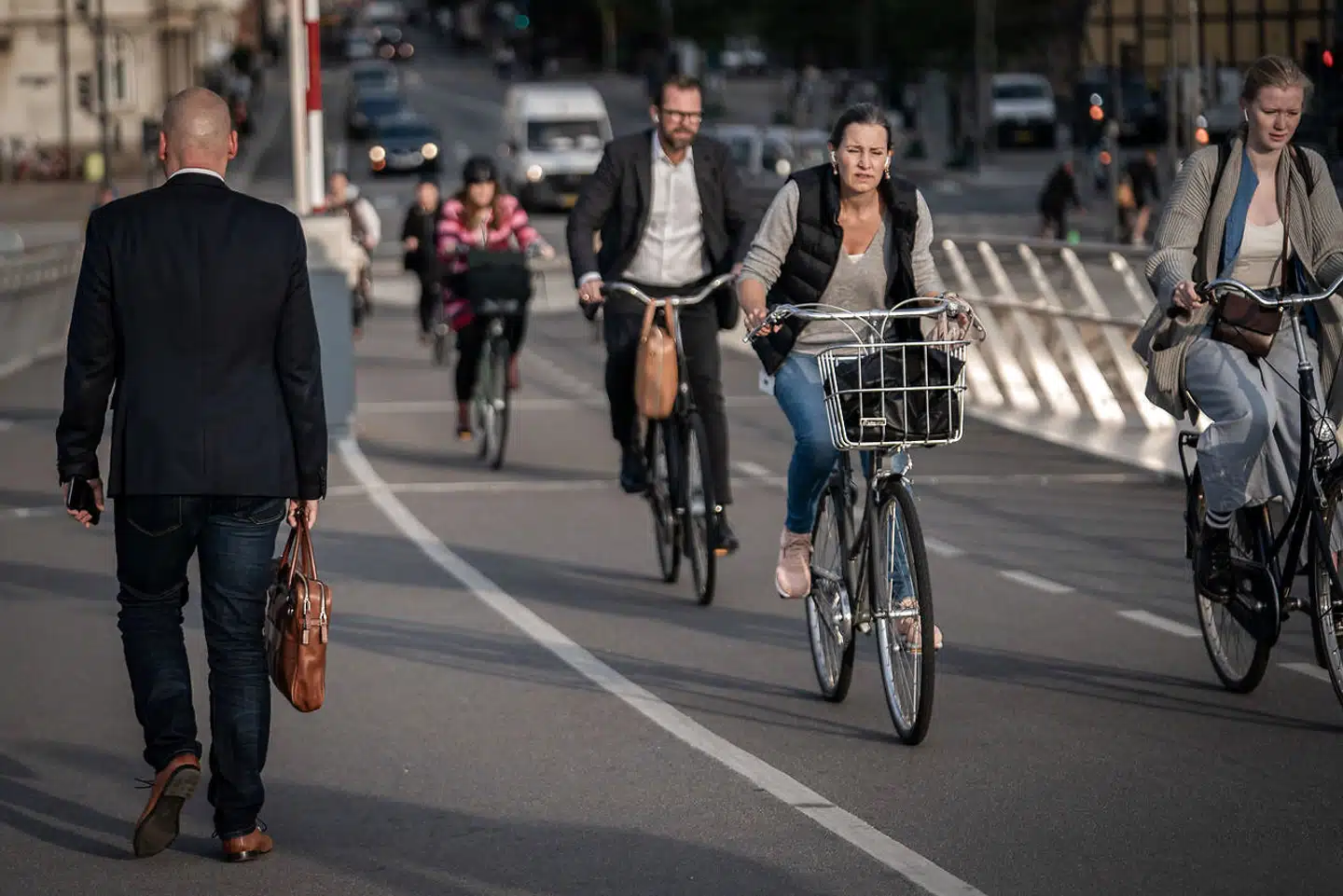 København er i egen selvforståelse »verdens bedste cykelby«, men i de seneste år har flere valgt cyklen fra. Det viser en ny opgørelse fra kommunen.