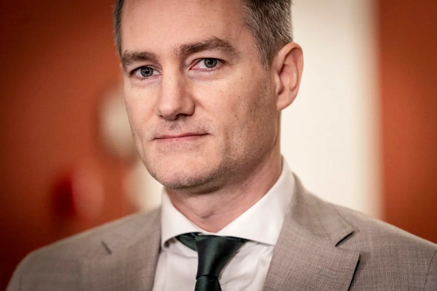 Rasmus Jarlov (KF) vil sammen med Venstre have sænket selskabsskatten i forbindelse med forhandlingerne om en kommende grøn skattereform.