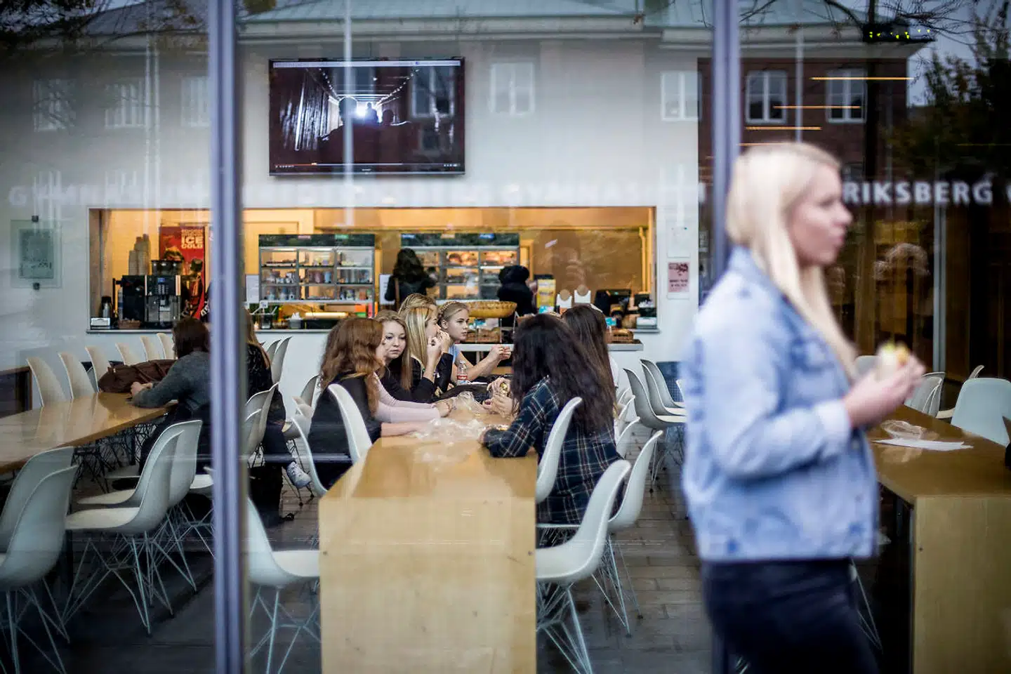 Fra næste skoleår skal kommende gymnasieelever i dele af landet fordeles efter, hvor meget deres forældre tjener. Nye beregninger giver nu et bud på, hvor mange elever der skulle have gået på et andet gymnasium end i dag, hvis reglerne allerede var trådt i kraft.