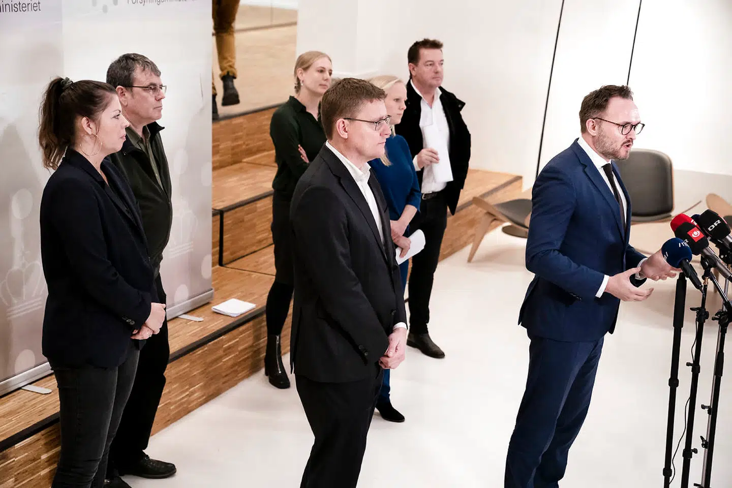 Arkivfoto: Doorstep i Klimaministeriet med blandt andre klima-, energi- og forsyningsminister Dan Jørgensen om indgåelse af politisk aftale om varmecheck og grøn varme fredag den 11. februar 2022.