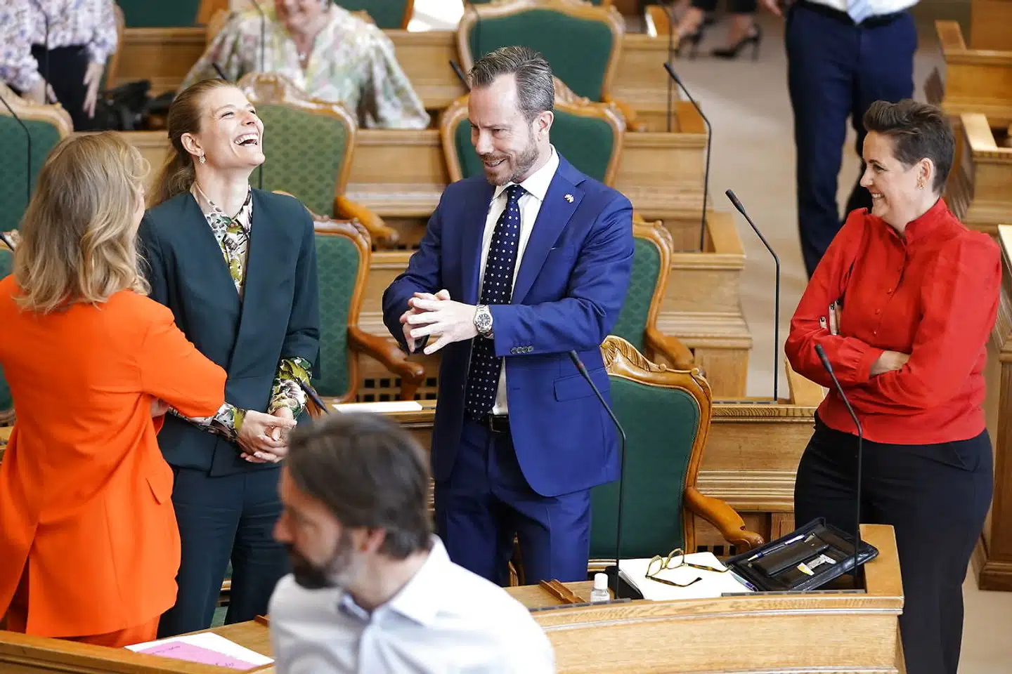 Venstres formand, Jakob Ellemann-Jensen, var i topform under Folketingets afslutningsdebat både på talerstolen og nedenfor.