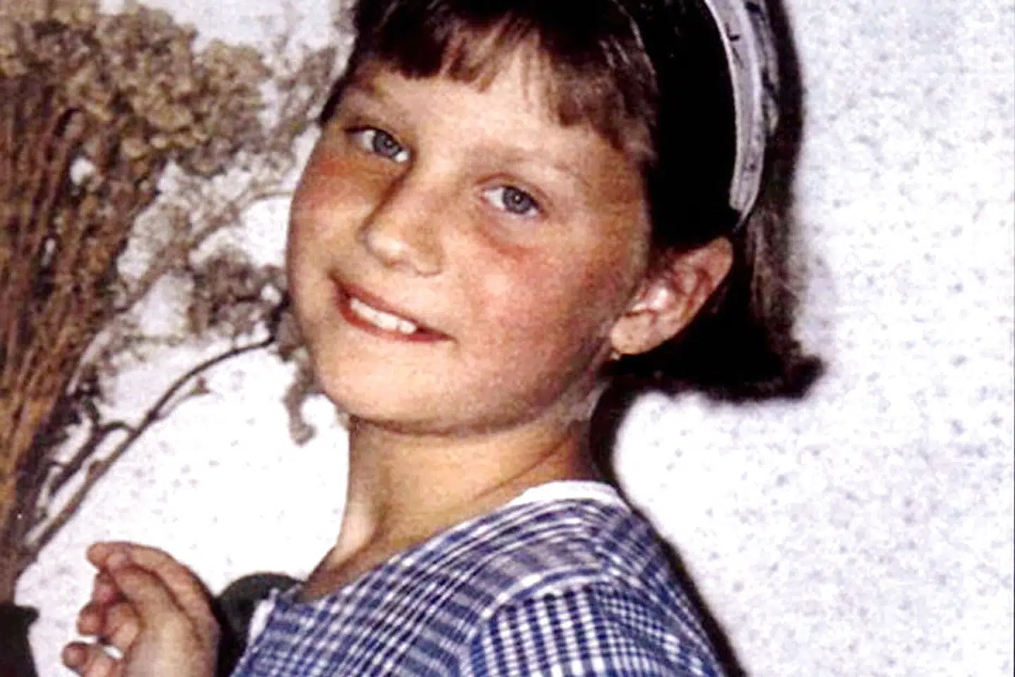 Billedet her er blevet brugt til at efterlyse Marion Wagon over hele Frankrig. Den tiårige pige forsvandt 14. november 1996 undervejs hjem fra skole.