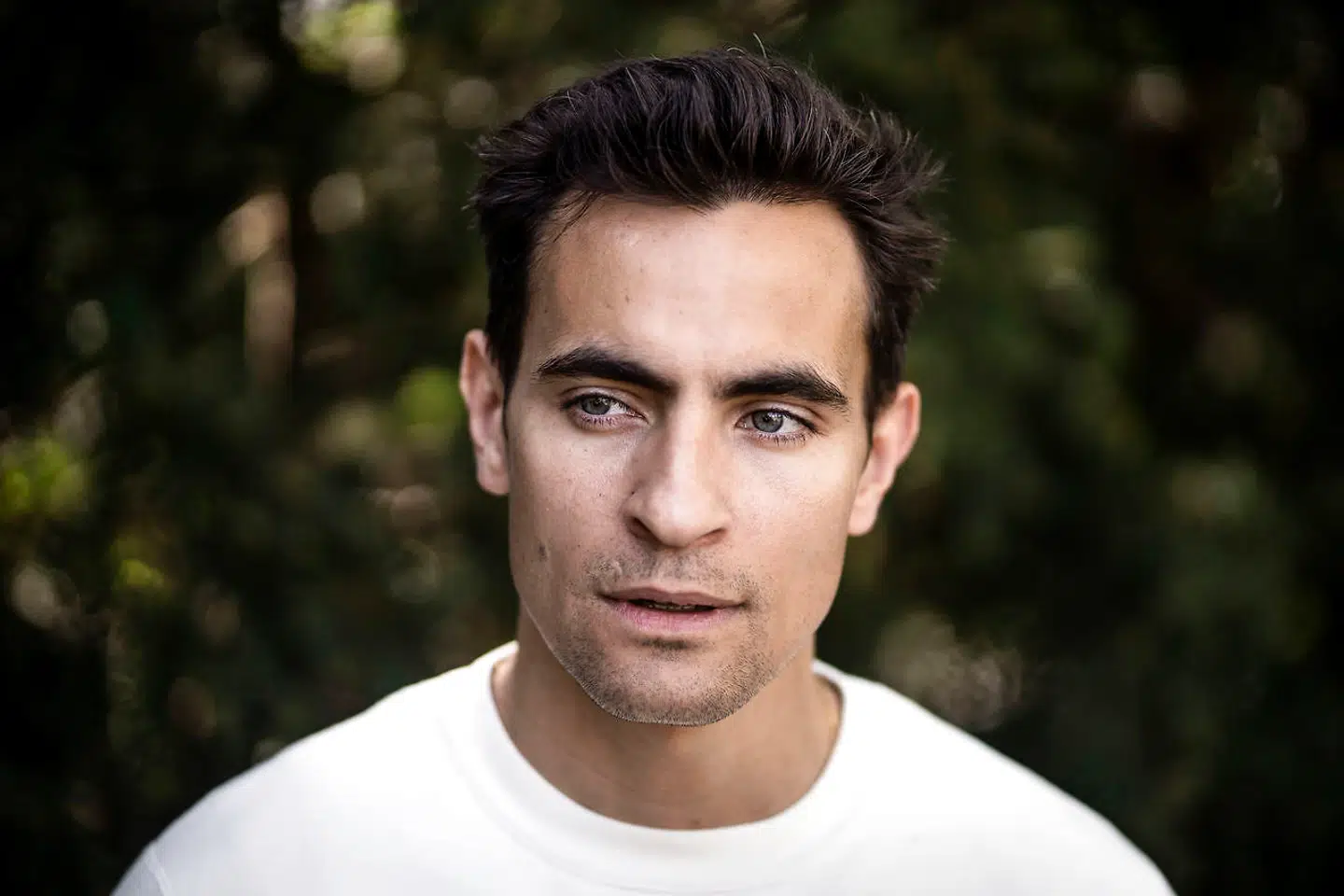 Jonathan Harboe har siden han brød igennem filmmuren med tv-serien »Sjit Happens« spillet med i flere danske- og internationale tv-serier. I dette interview fortæller han om til tider at løbe lidt for stærkt, og om fire episoder som ændrede hans liv.