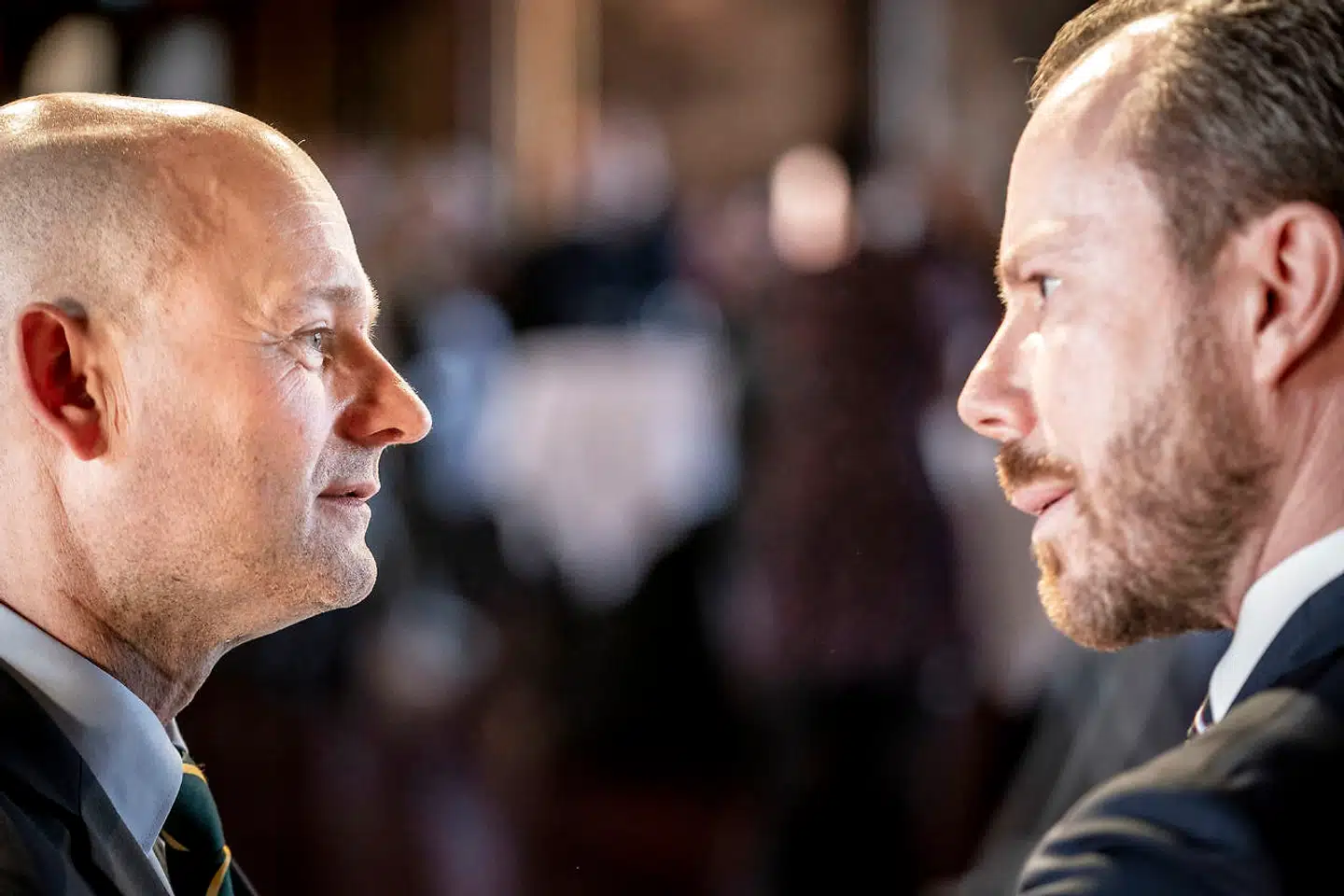 Søren Pape Poulsen (K) og Jakob Ellemann-Jensen (V) så hinanden i øjnene, da De Konservatives formand blev fejret ved en fødselsdagsreception i Børssalen. Hvem af dem er blå bloks bud på en ny statsminister?