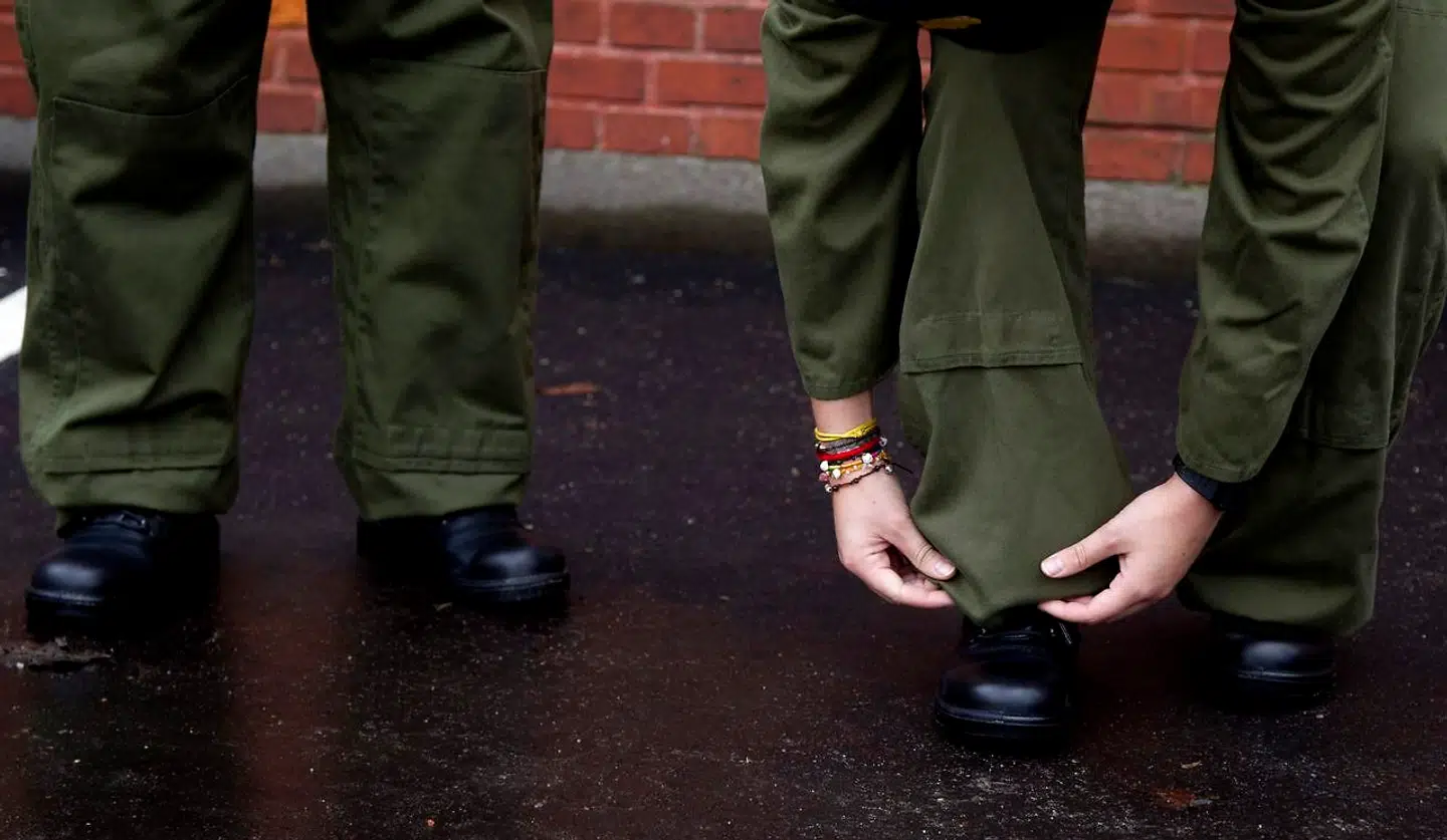 Forsvaret har knap 20.000 ansatte, hvor knap 15.000 bærer uniform. Lidt over ni procent af disse er kvinder. Værnepligtige er ikke talt med.