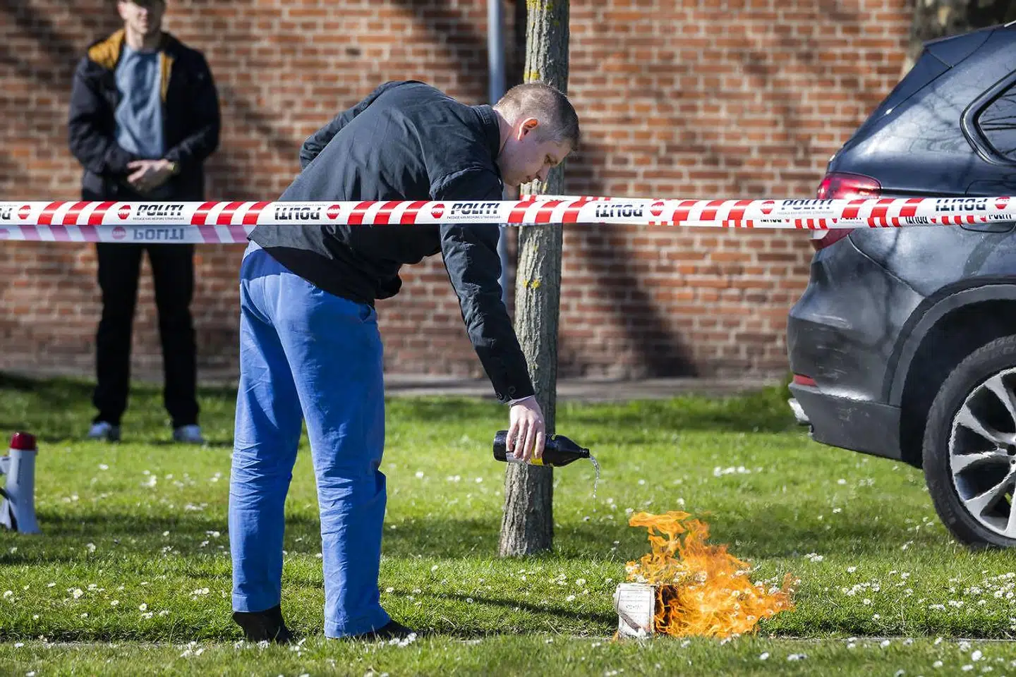 »Det er uacceptabelt, at politiet – og dermed staten – underkaster sig voldsmandens veto. Det er det, uanset hvad man mener om Rasmus Paludan,« skriver Christian Marcussen.