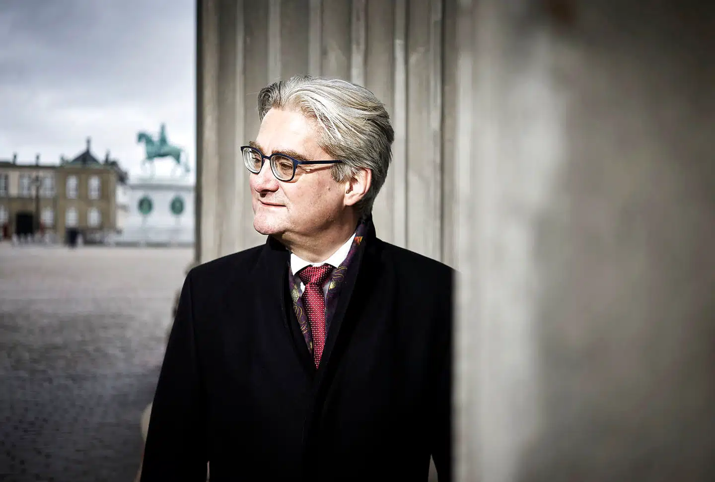 Søren Pind forlod i 2018 politik og dermed også posten som uddannelses- og forskningsminister i Lars Løkke Rasmussens regering. Pind har bestridt en lang række ministerposter gennem årene. I dag er han fast kommentator for Berlingske, har en bestyrelseskarriere og har stiftet en fond for at skaffe våben til Ukraines kamp mod Rusland.
