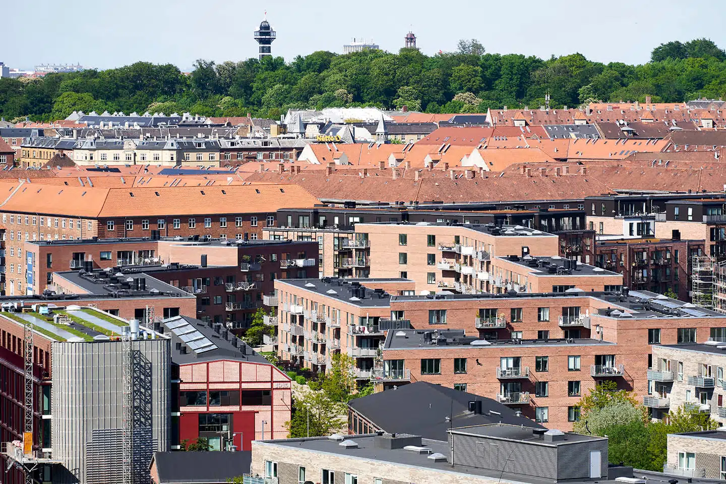 Udsigten fra 15. sal på Grønttorvsområdet i Valby, mandag 31. maj 2021. Hærværket har fundet sted på Valgårdsvej, ikke langt fra Valby Station.