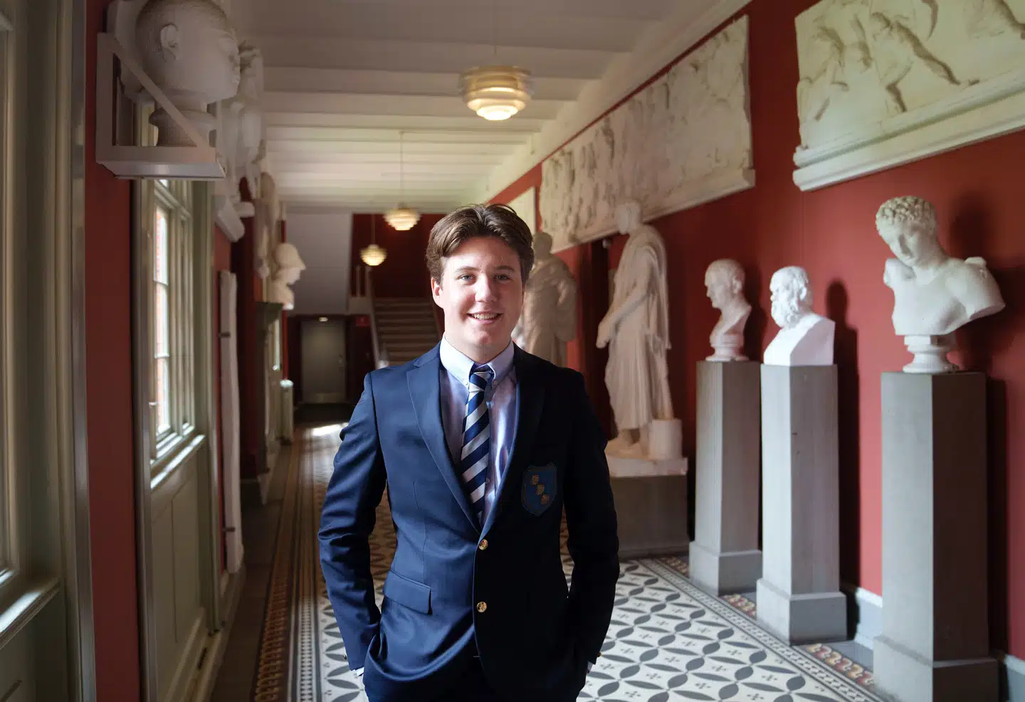 Kronprinsparrets ældste søn, 16-årige prins Christian, har været elev på Herlufsholm siden august sidste år.