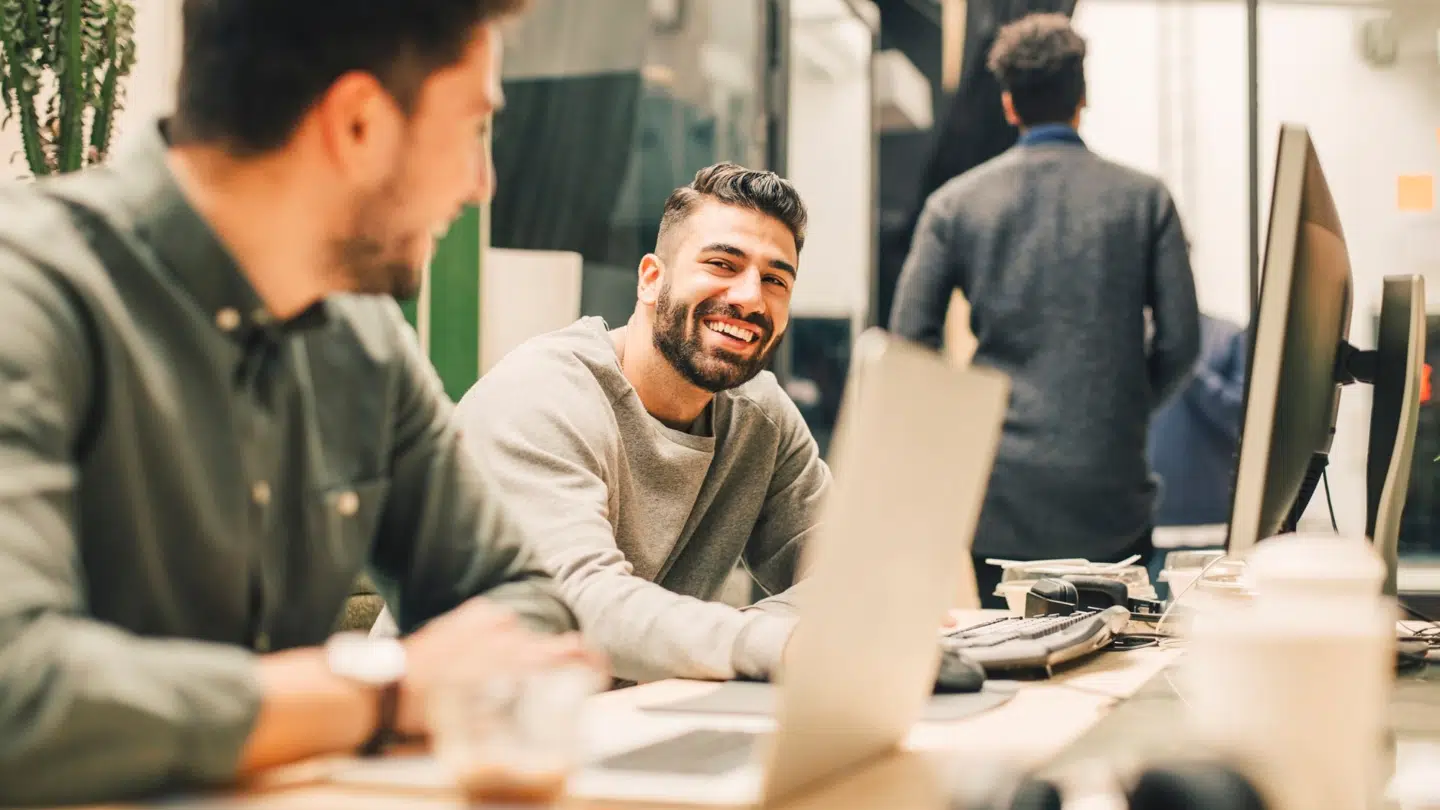 Det er vigtigt, at kunderne får en optimal oplevelse, når de kommer i kontakt med en virksomhed. Kunder forventer hurtig og gnidningsfri kontakt, som tager udgangspunkt i deres specifikke behov og tilbyder den rigtige løsning med det samme.