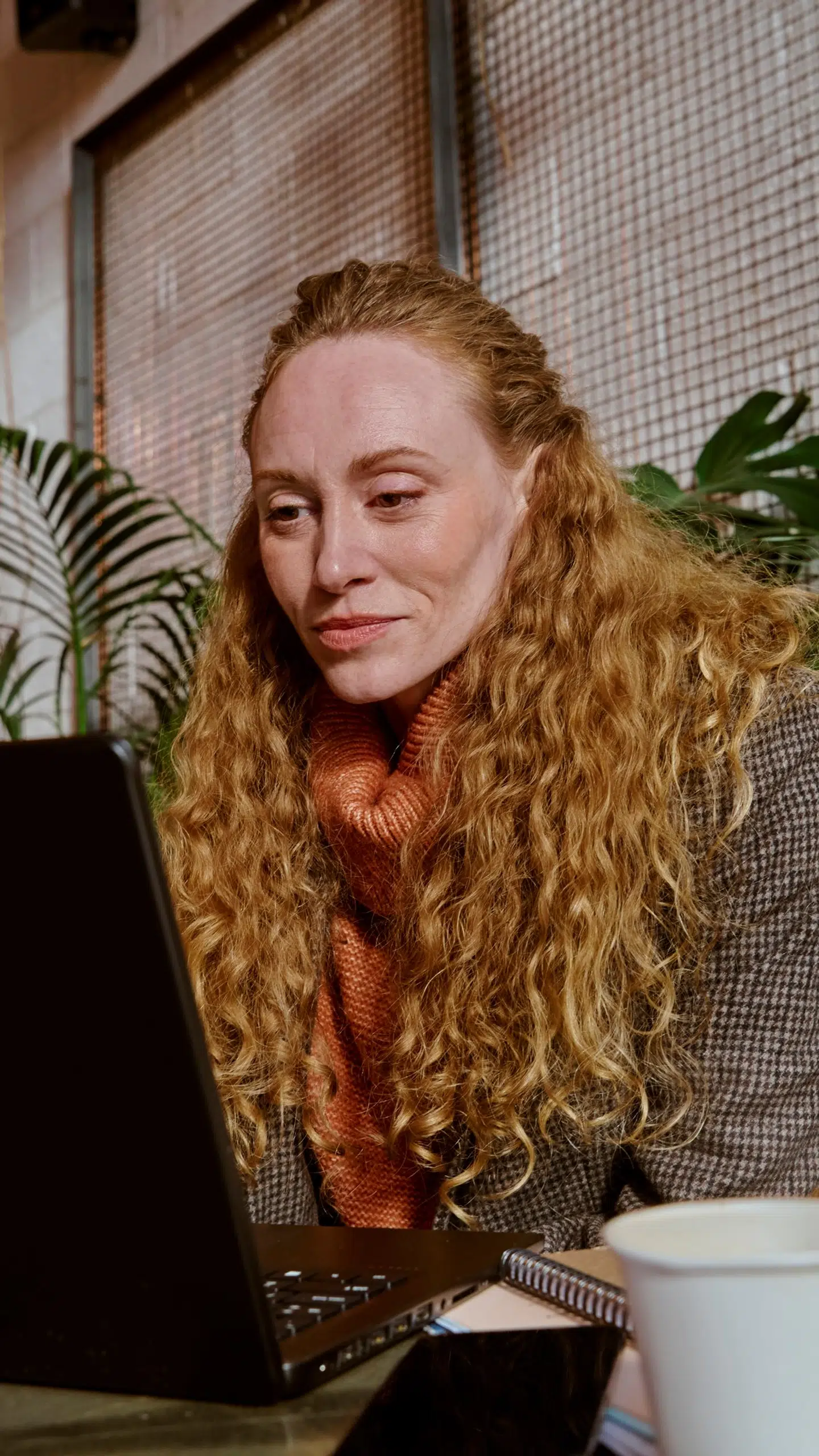 Charlotte Tang-Pedersen og hendes kolleger i IT-virksomheden KMD har fået hjælp af ServiceNow til at skabe en platform, som giver deres kunder nem adgang til relevant information i realtid.