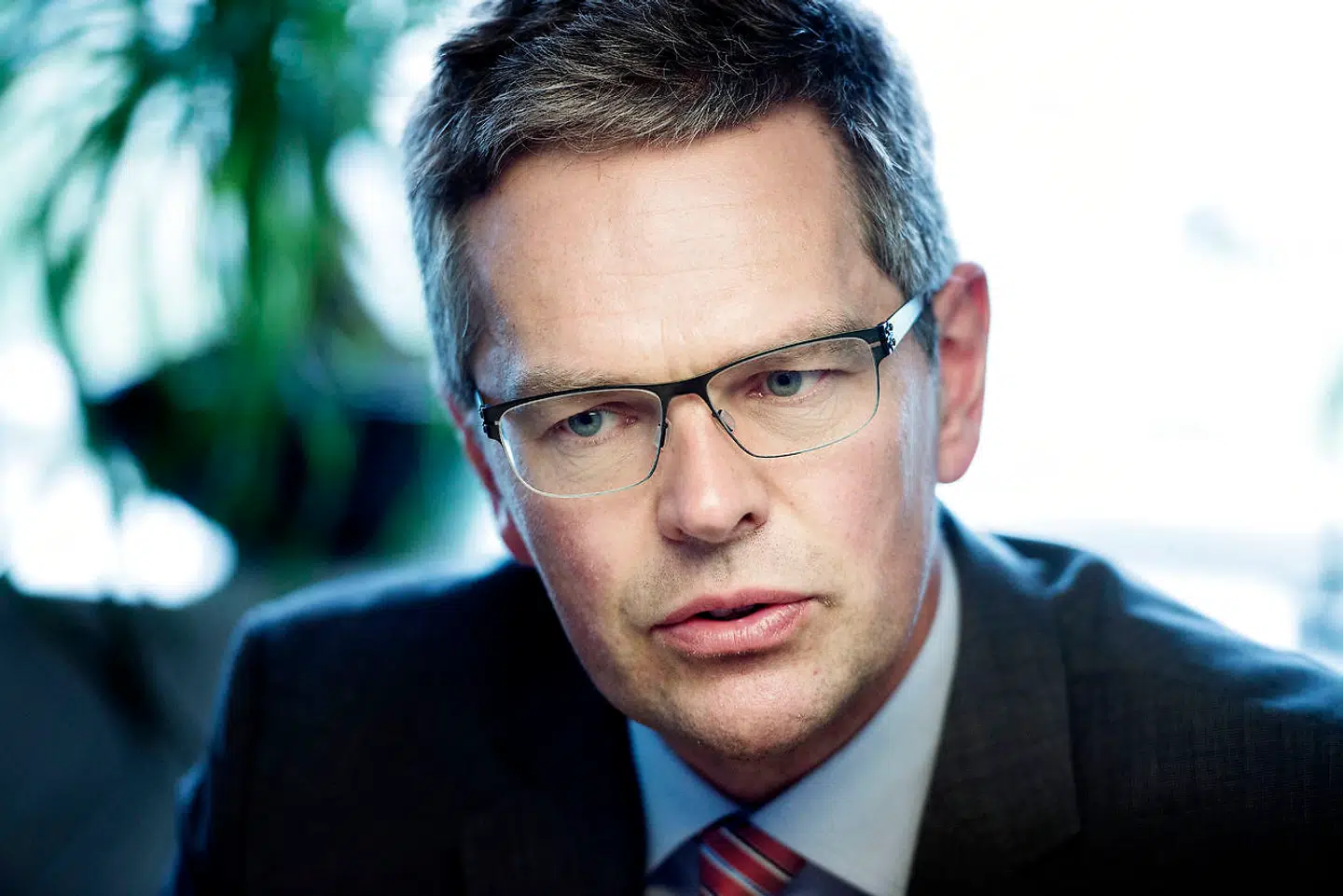 Henrik Øe, tidligere forbrugerombudsmand og generaladvokat ved EU-Domstolen, står bag redegørelsen.