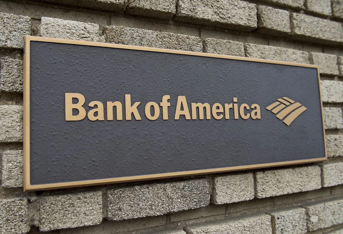 Bank of America er et af de første store finanshuse, der kaster sig ud i at investere i obligationer. Banken forudser, at den amerikanske statsrente vil falde inden nytår, fordi panikken over den høje inflation er for overdrevet.