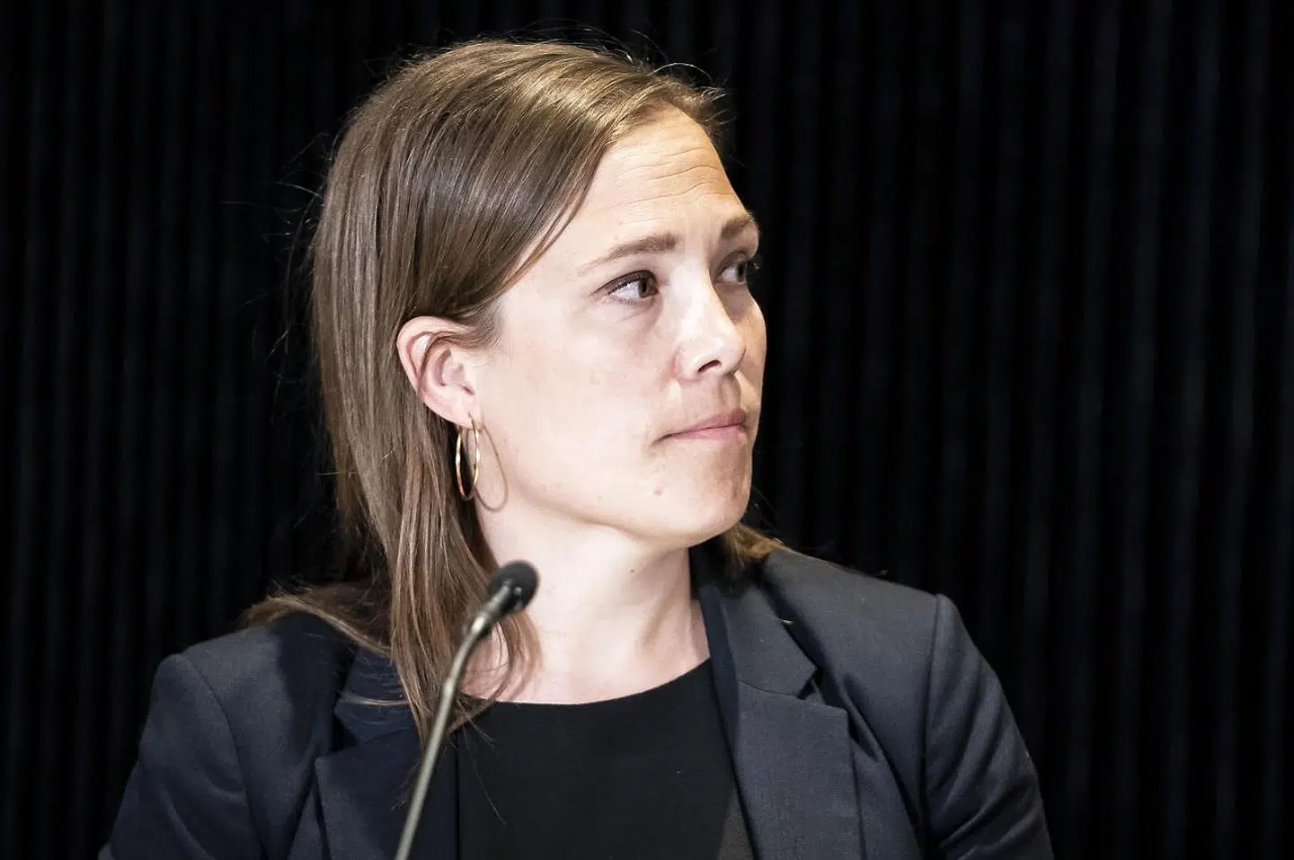 »Regeringen har det rigtig fint med private udbydere, forsikrer Astrid krag. Så længe staten får lov at bestemme, hvad virksomhedernes overskud skal gå til,« skriver May Bjerre Eiby.