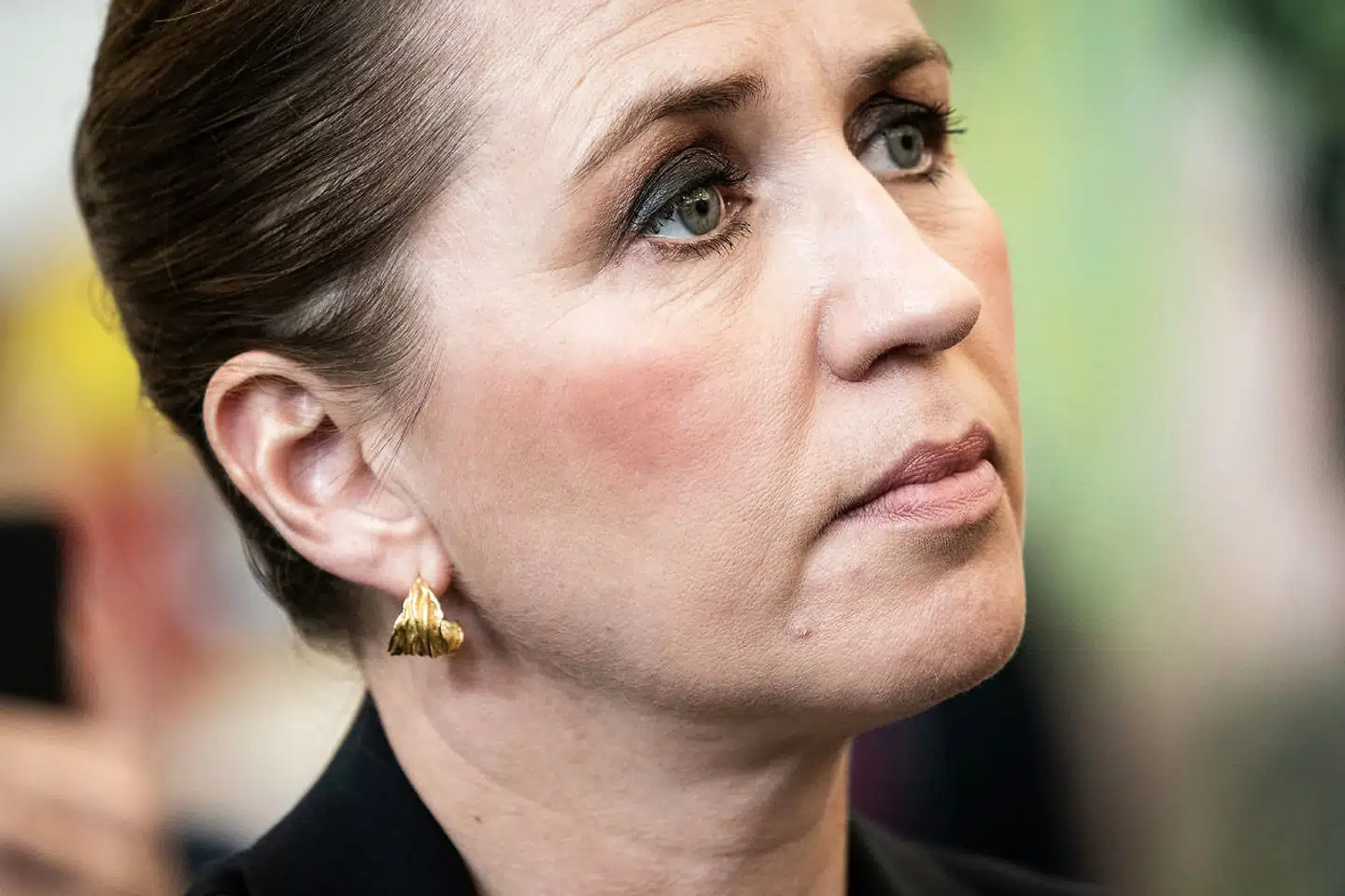 Sophie Løhde (V) finder det skræmmende, at statsminister Mette Frederiksen (S) vil ikke svare på, om det er i orden for en statsminister at true et medie med politianmeldelser:
