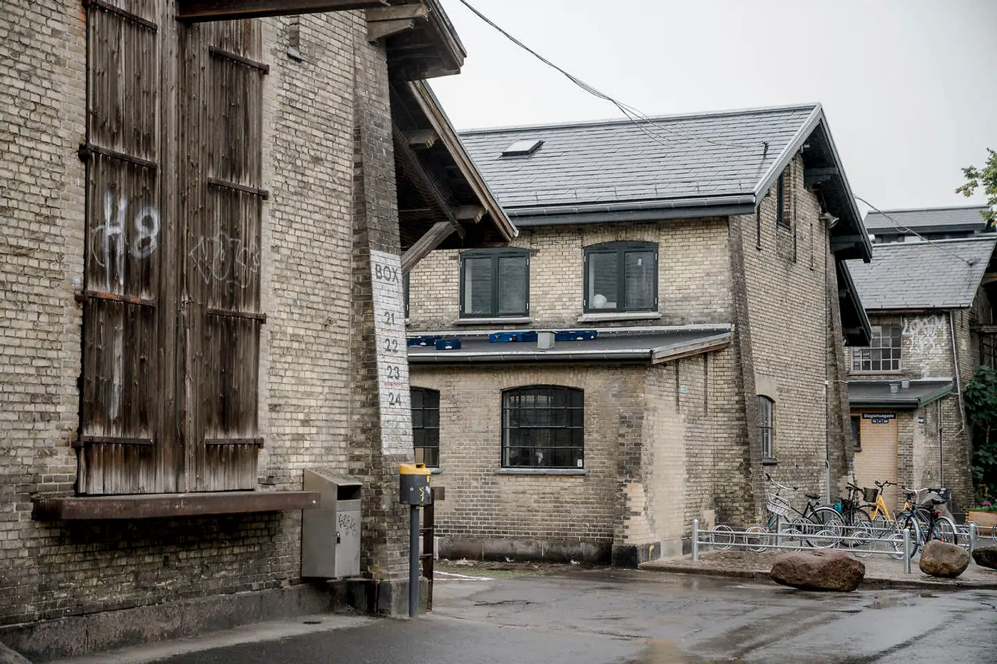 Københavns Kommune skal bruge en milliard på at renovere Kødbyen. Flere steder er bygningerne så faldefærdige, at det har været til fare for sundhed og sikkerhed. Arkivfoto: Mathias Eis