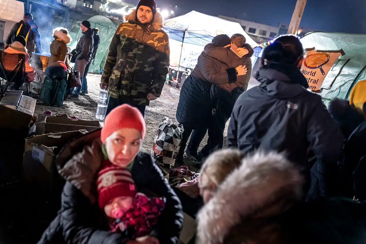 Siden den russiske invasion i Ukraine er mange flygtet ud af landet ligesom disse ukrainere ved en grænseovergang til Polen – men der er kommet færre end ventet til en række danske kommuner. Arkivfoto: Mads Claus Rasmussen/Ritzau Scanpix