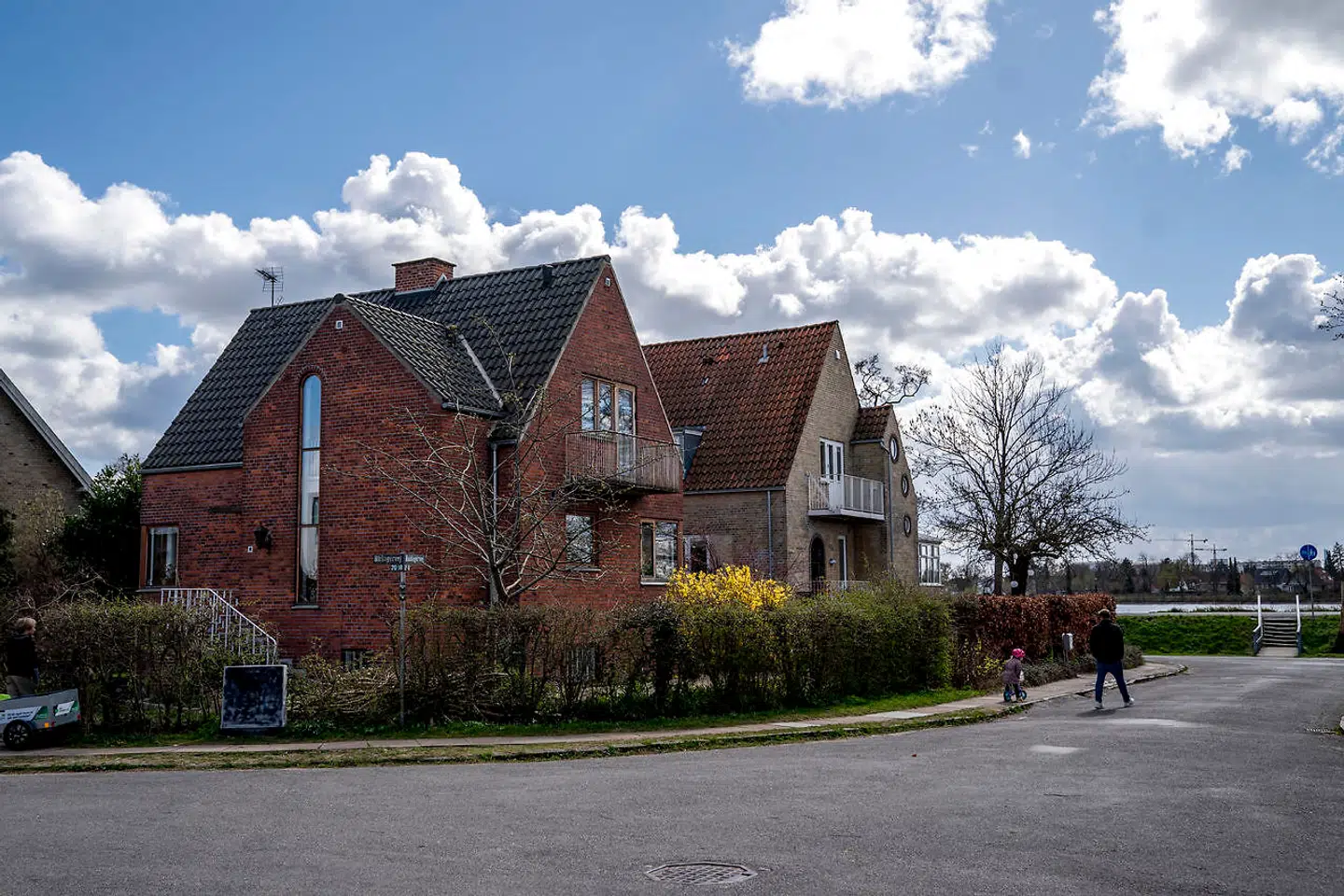 Det er ikke meget mere end et år siden, at man kunne få et 30-årigt lån med ti års afdragsfrihed til en fast rente på bare 0,5 procent i hele lånets løbetid. Nu hedder renten 3,5-procent.