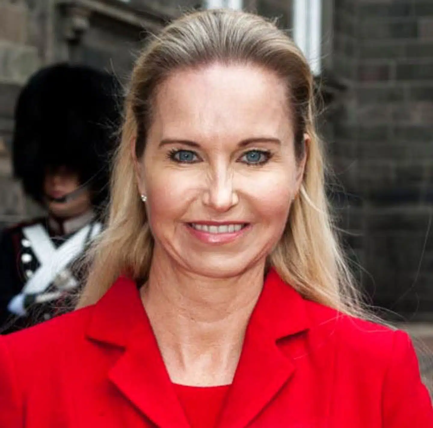 Anne Hasløv var i 12 år direktør i Dansk Standard, hvor hun i 2020 hævede en årsløn på 7,4 millioner kroner, inklusive en coronabonus på 2,8 millioner kroner.