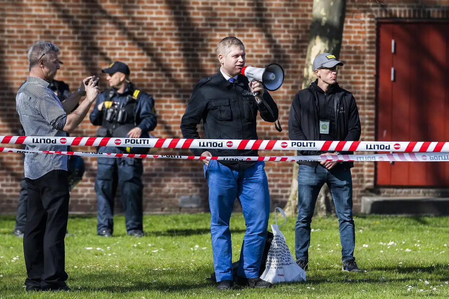 Et andet formål med hans afstumpede provokationer er at udsætte det vestlige demokrati for en stresstest, skriver Jörgen Huitfeldt.