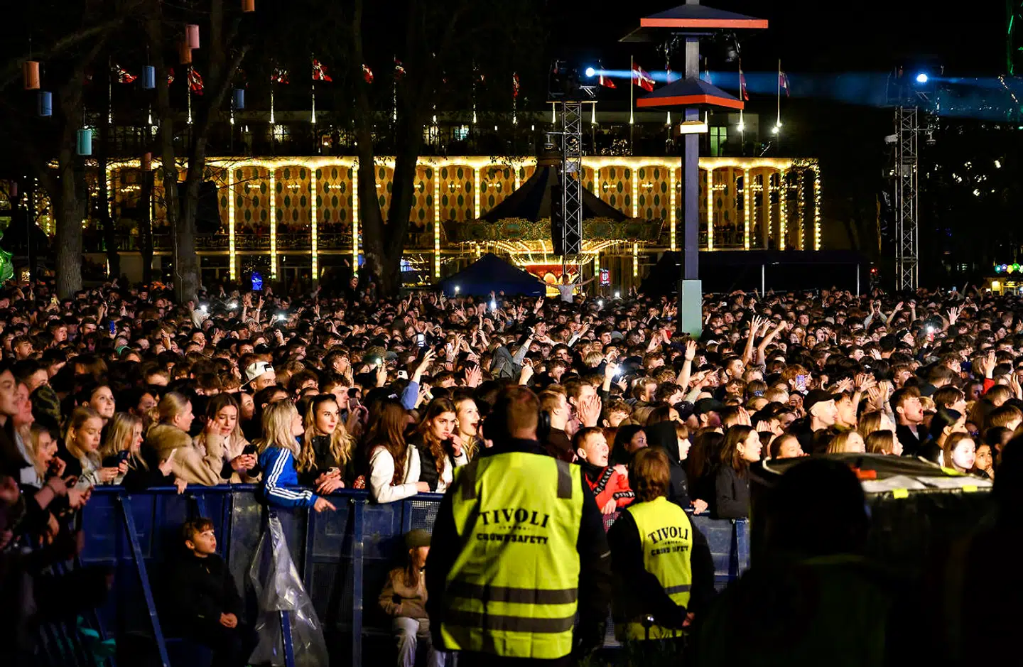 Hvorfor har problemerne to fredage i træk under Tivoli Fredagsrock været større end normalt?