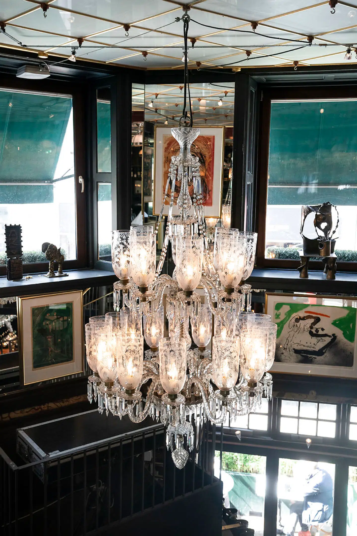 Café Victor er et af i gå steder i landet, der fanger den særlige parisiske brasseristemning.