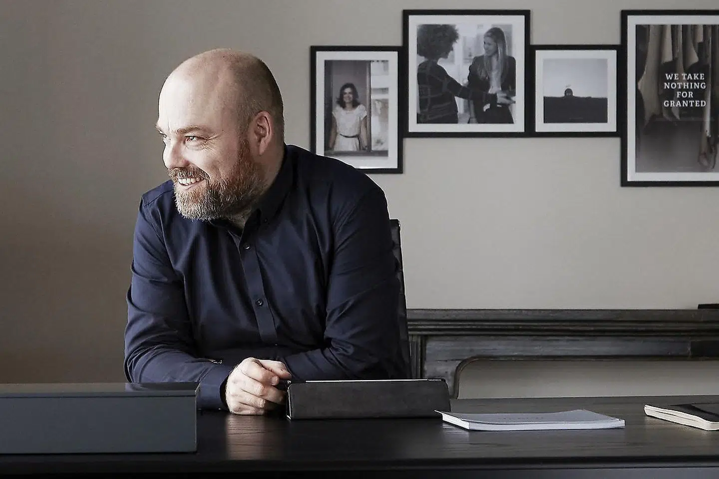 »At store formuer, som den Anders Holch Povlsen har, er opbygget via talent og hårdt arbejde gennem mange år, er således ikke en mulighed,« skriver Charlotte Nellemann.