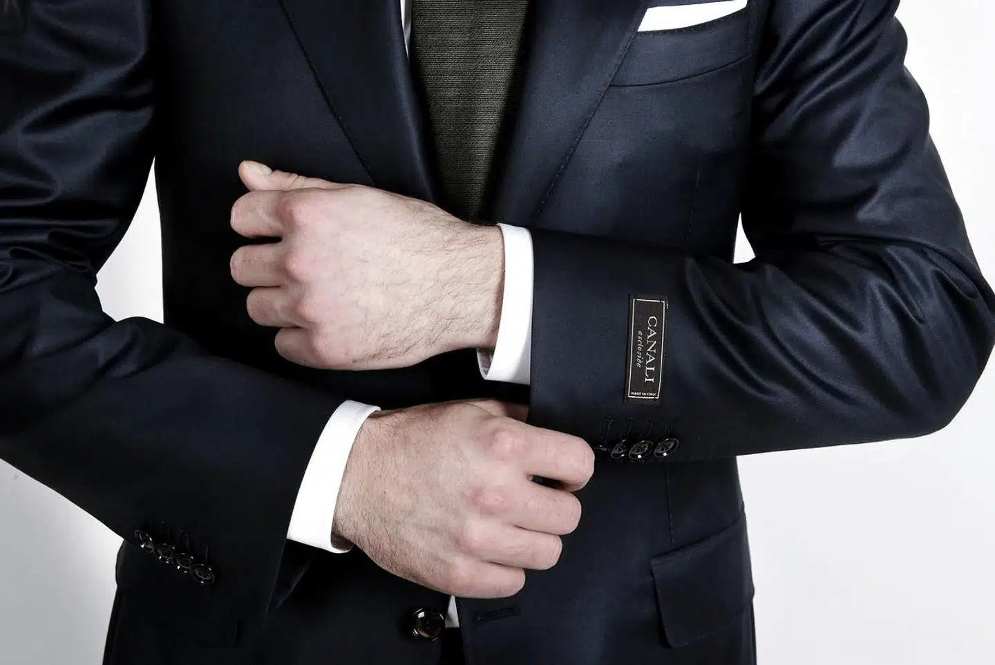 Disse konservative mænd, der forstår så meget og tror så lidt, kan fremme en flad instrumentalisering af kristendommen, hvor marven pilles ud, skriver Sørine Gotfredsen.