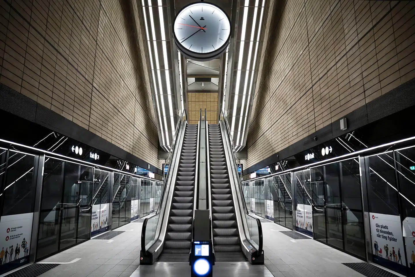 Det skal fremover være slut med reklamer for betting i metroen.