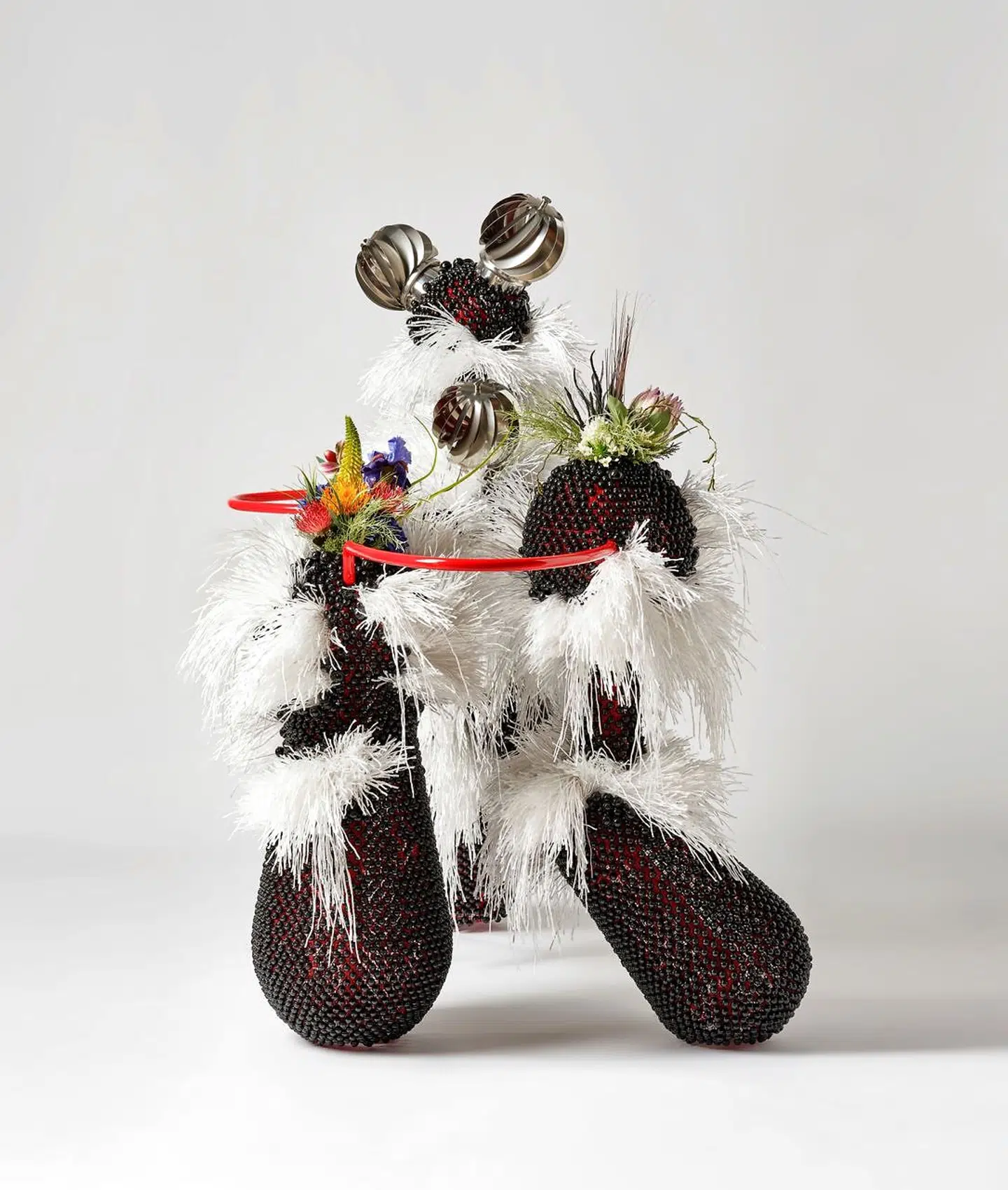 51-årige Haegue Yang er blevet en sællert på det internationale kunstmarked, navnlig efter omverdenen lærte hende at kende på blandt andet The Museum of Modern Art i New York, Tate St Ives i Storbritannien og Venedig Biennalen tilbage i 2009, hvor hun repræsenterede Sydkorea.