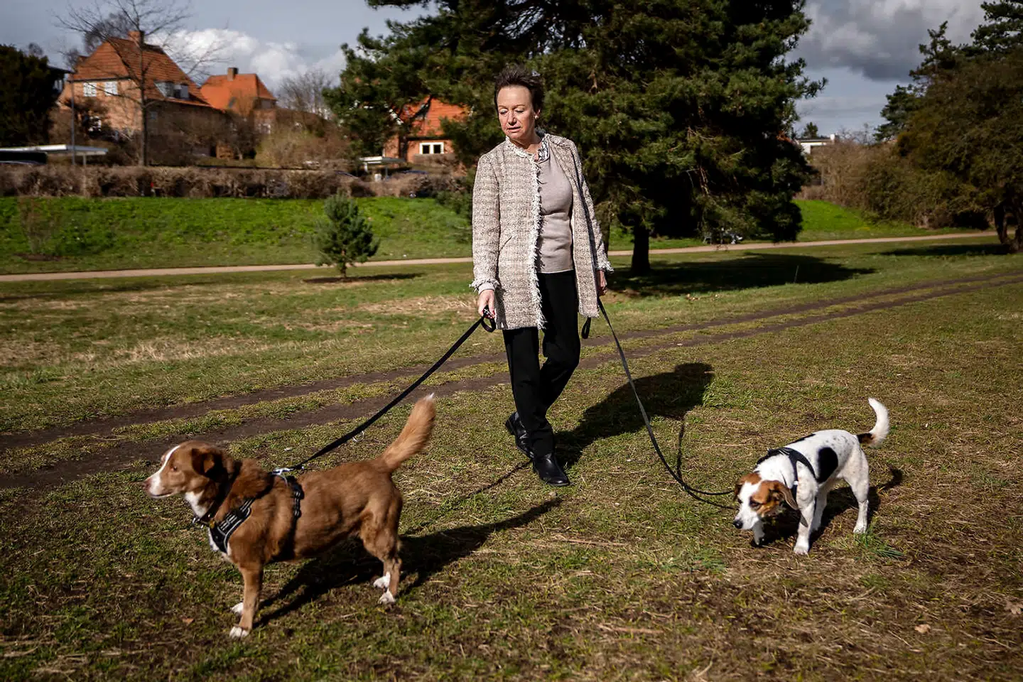 Tina Theilgaard har ikke fravalgt et nyt parforhold. Det er ikke sådan, at hun føler sig færdig overhovedet. Men hun skal ikke absolut have en ny mand, og slet ikke for enhver pris. »Så vil jeg hellere bare være mig selv.«