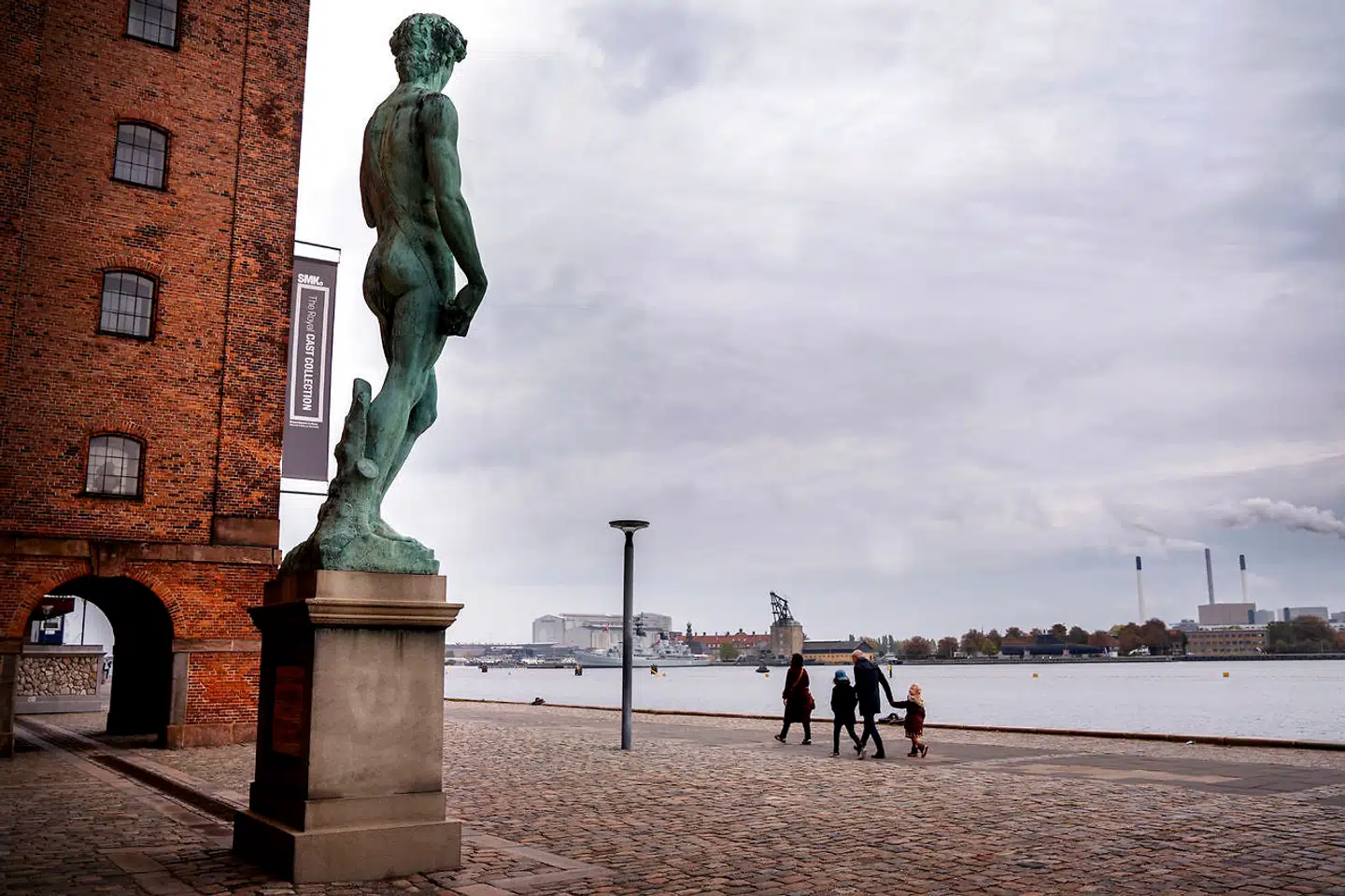Professor Hans Dam Christensen betegner det som en »ufornuftig løsning« at placere et fremtidigt kolonimuseum i Vestindisk Pakhus (billedet).