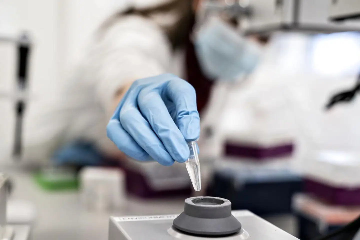 »At forskerne heller ikke kende skidt fra kanel ses også ved, at forskningen, der ikke kan reproduceres, ikke får færre citationer. Et helt central forskningskriterium er, at man får samme resultater, hvis man bruger samme metode,« skriver Asmus Leth Olsen.