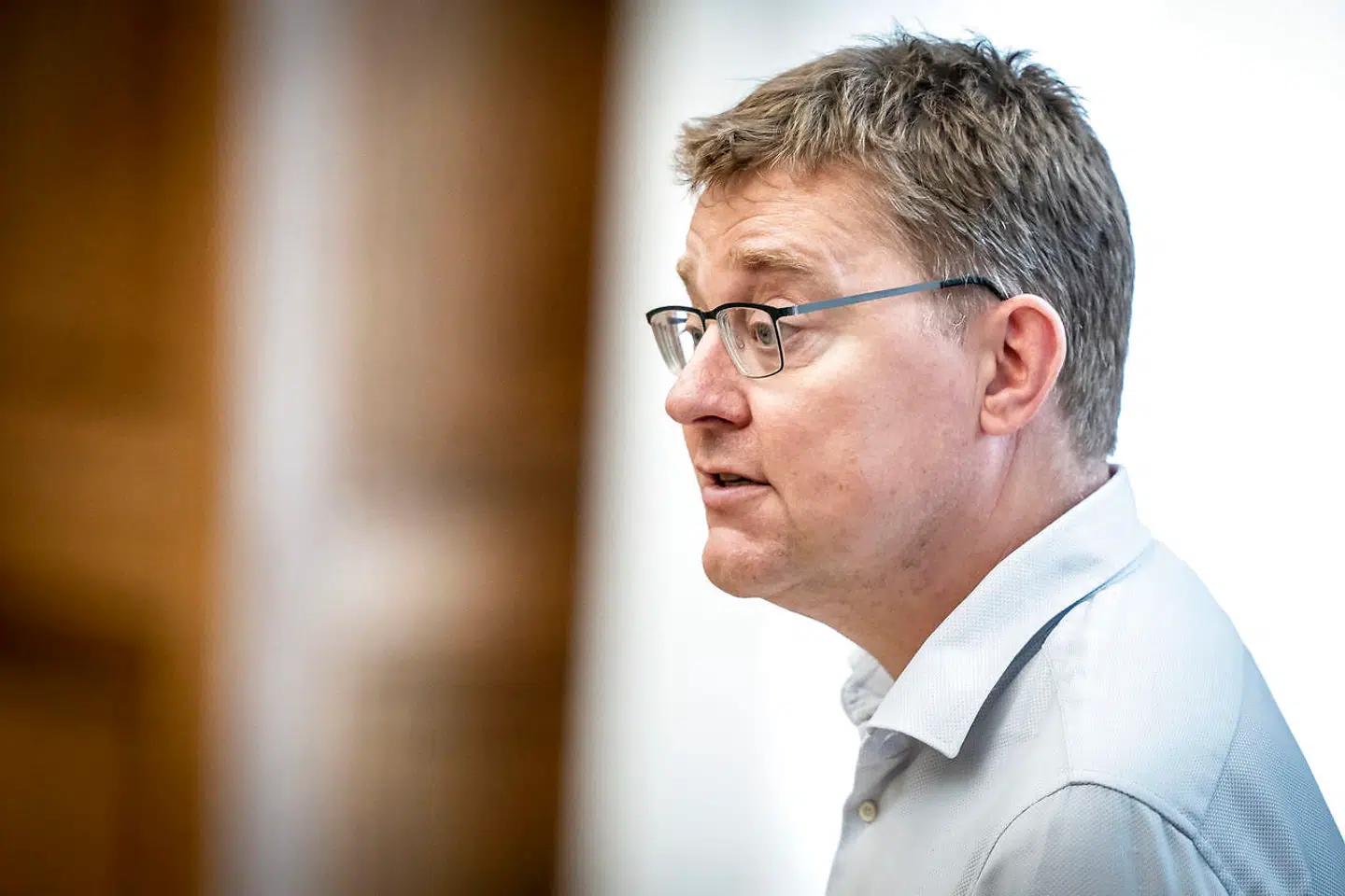 Rasmus Helveg Petersen (R) mener stadig, at varmechecken er en »mærkelig betalingsform«, som han og Radikale Venstre aldrig selv havde lavet.