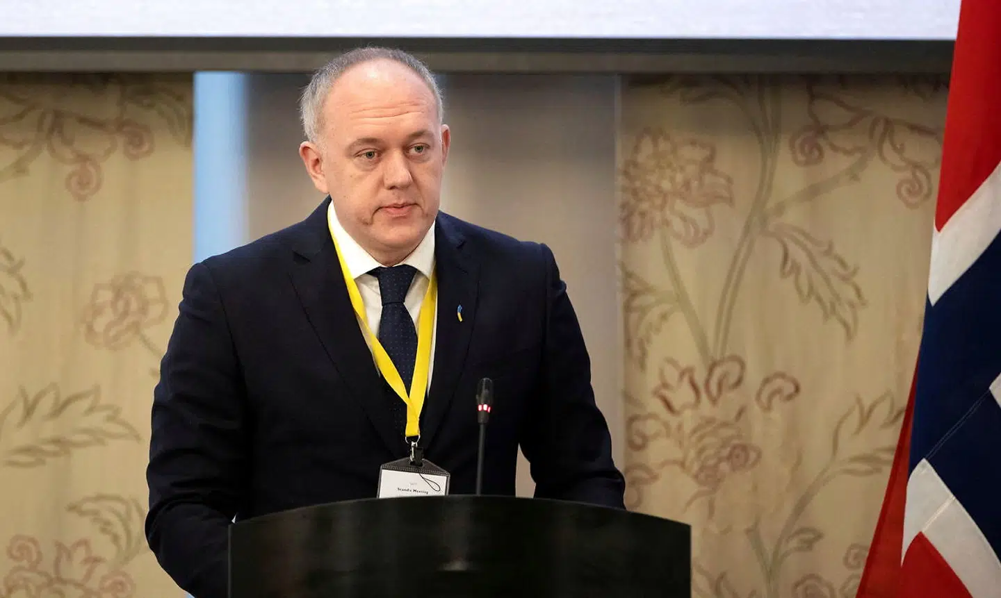 »Før eller senere vil de virksomheder, som fortsætter med at køre deres forretninger i Rusland, blive tvunget til at stoppe,« siger den ukrainske ambassadør i Danmark, Mykhailo Vydoinyk.