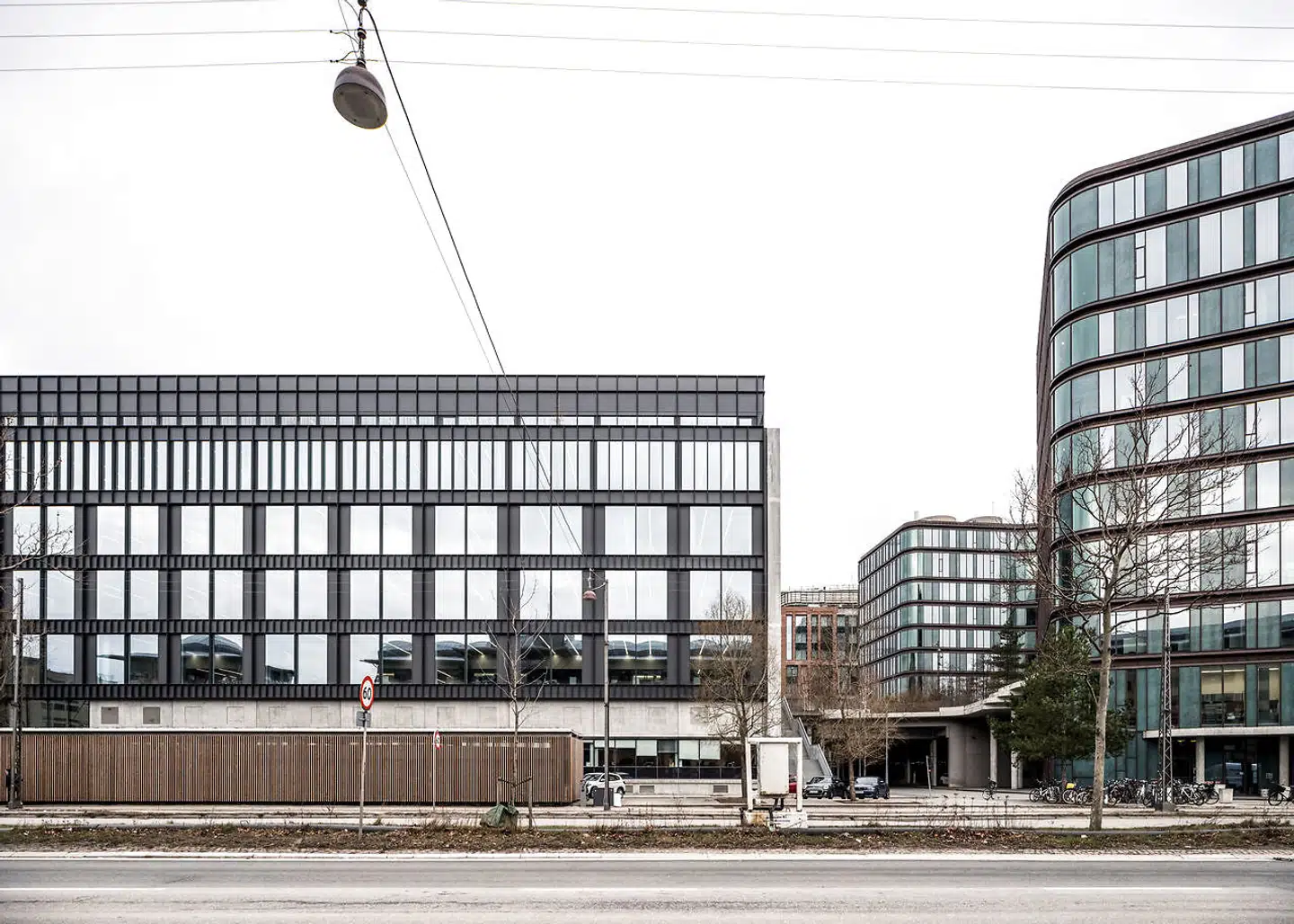 Den nyrenoverede bygning, KB32, er nabo til SEB-bank.