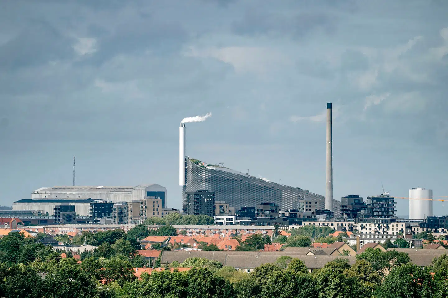 Forbrændingsanlægget ved Amager Bakke bliver efter planen fri for CO₂ i 2025.