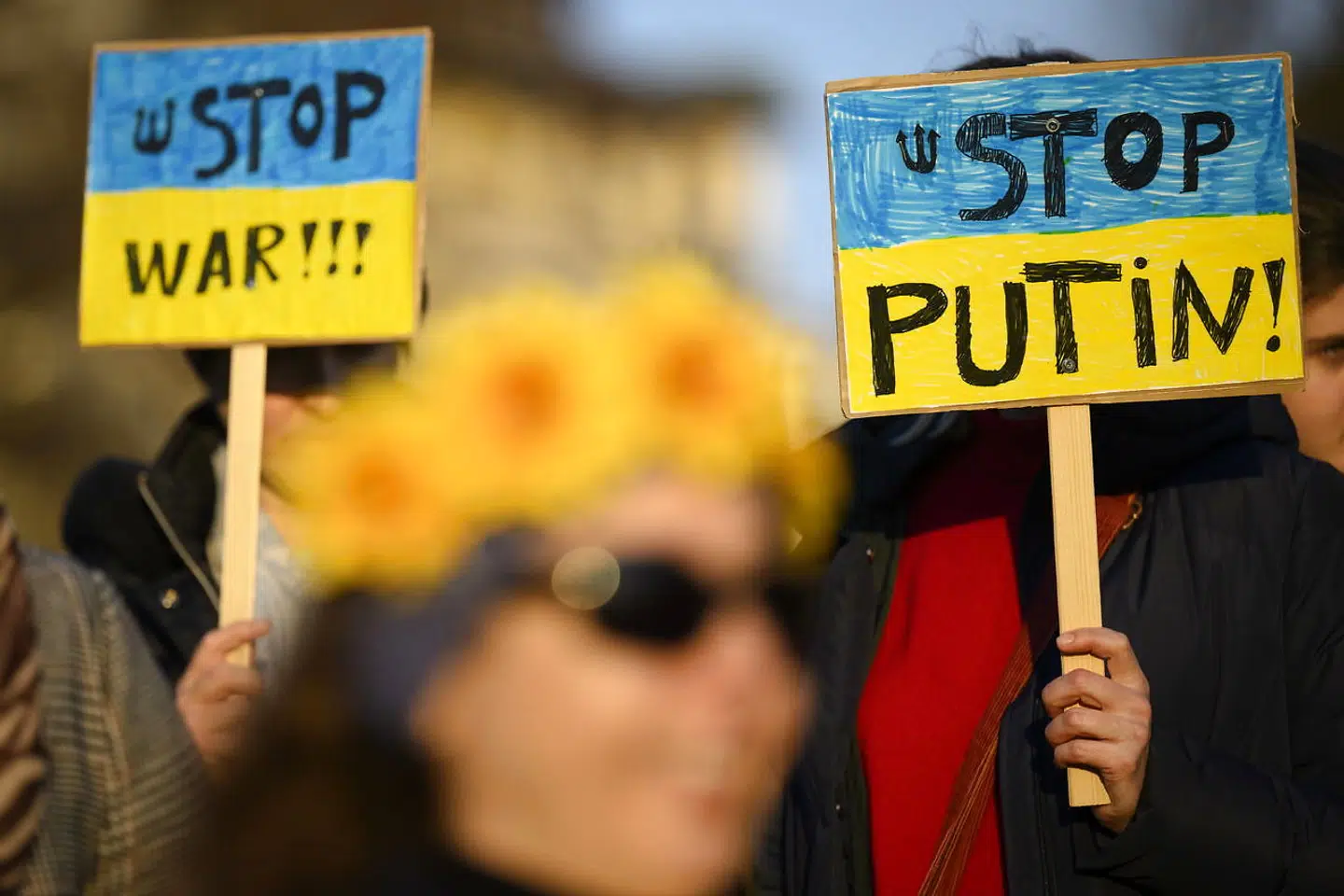 »I Ukraine er vi blevet mindet om, at forskellen på løgn og sandhed i virkeligheden er både enkel og afgørende. Der er Putins propagandamaskine. Og så er der sandheden, som bryder igennem sprækkerne både uden for og inden for Ruslands grænser.«