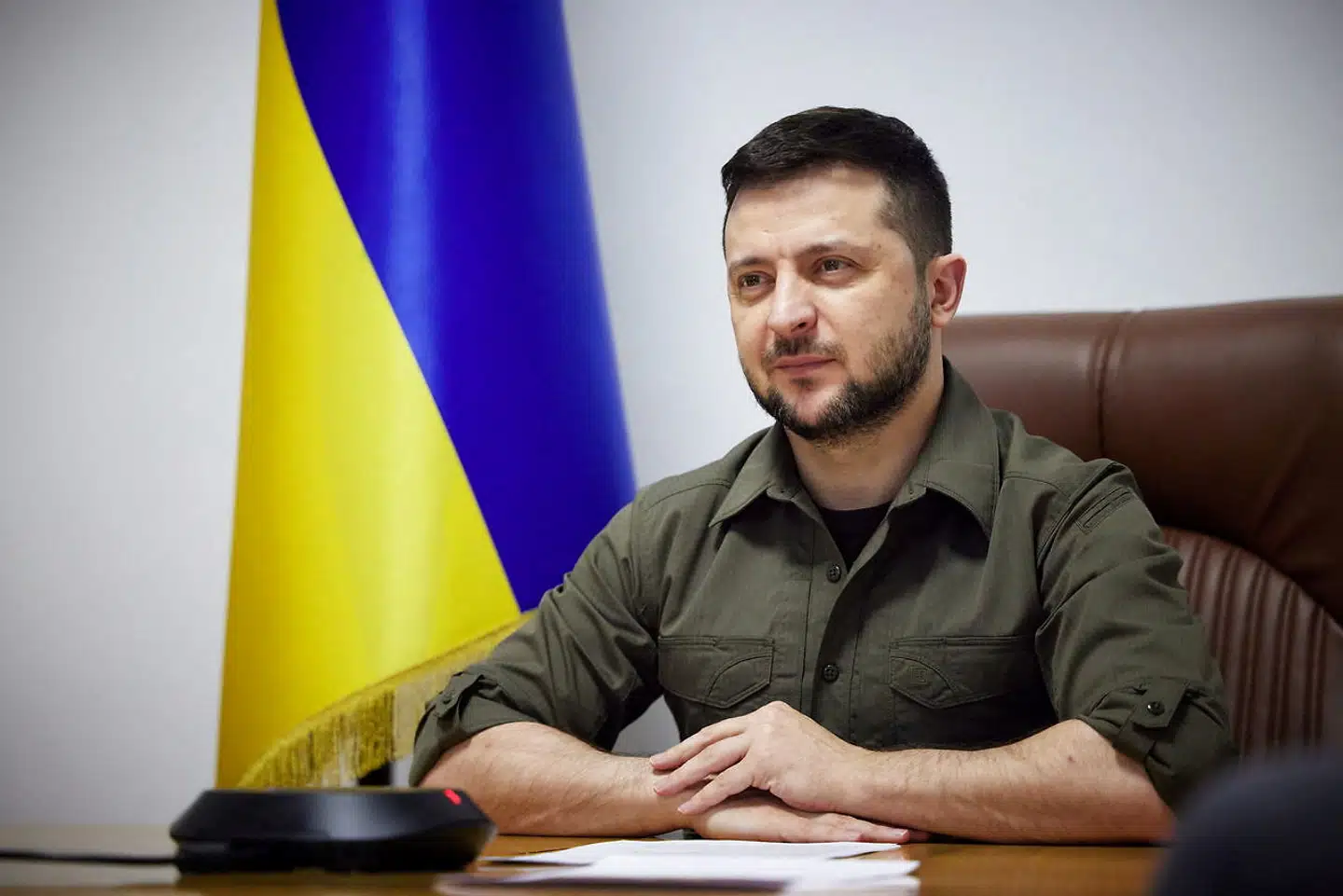 Volodymyr Zelenskyj under en videotale til det italienske parlament tirsdag.