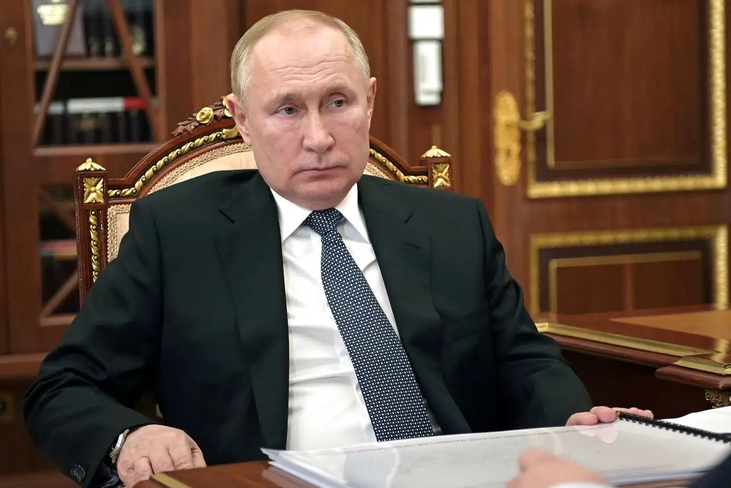 Volodymyr Zelenskyj har søndag foreslået, at direkte forhandling med Ruslands præsident, Vladimir Putin, finder sted i Jerusalem.