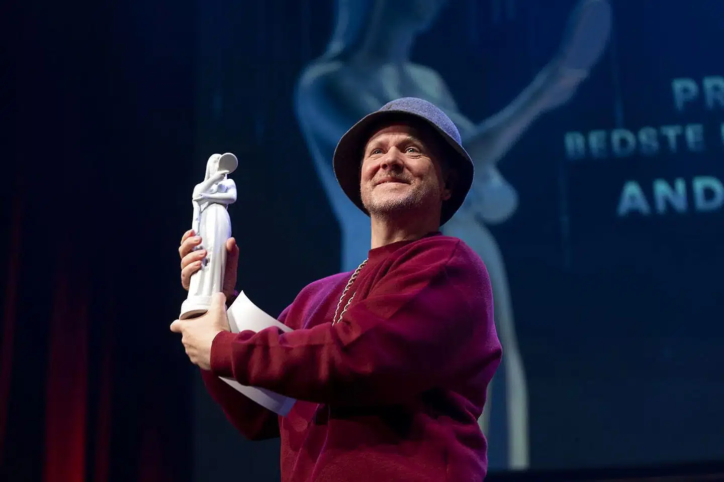 Anders Matthesen modtager Bodil for bedste mandlige hovedrolle for Ternet Ninja 2. Bodilpriserne 2022 uddeles i Folketeatret i København, lørdag den 19. marts 2022.