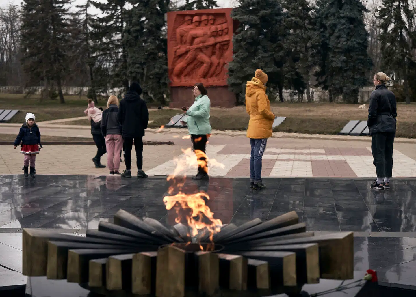 Flygtninge fra den ukrainske by Odessa er strømmet ind i Moldovas hovedstad, Chisniau. Her kan de blandt andet besøge mindeparken for Sovjetunionens kamp i Anden Verdenskrig.