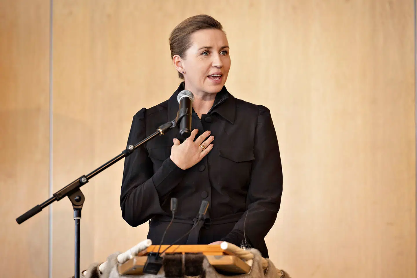 Statsminister Mette Frederiksen undskylder for grønlandske børn, i Nuuk i Grønland, tirsdag den 15. marts 2022. Statsministeren undskylder for 22 børn som blev sendt til Danmark i 1951.